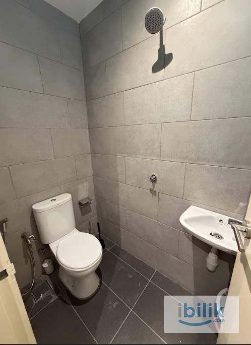 Single meta residence seri kembangan - Image 1