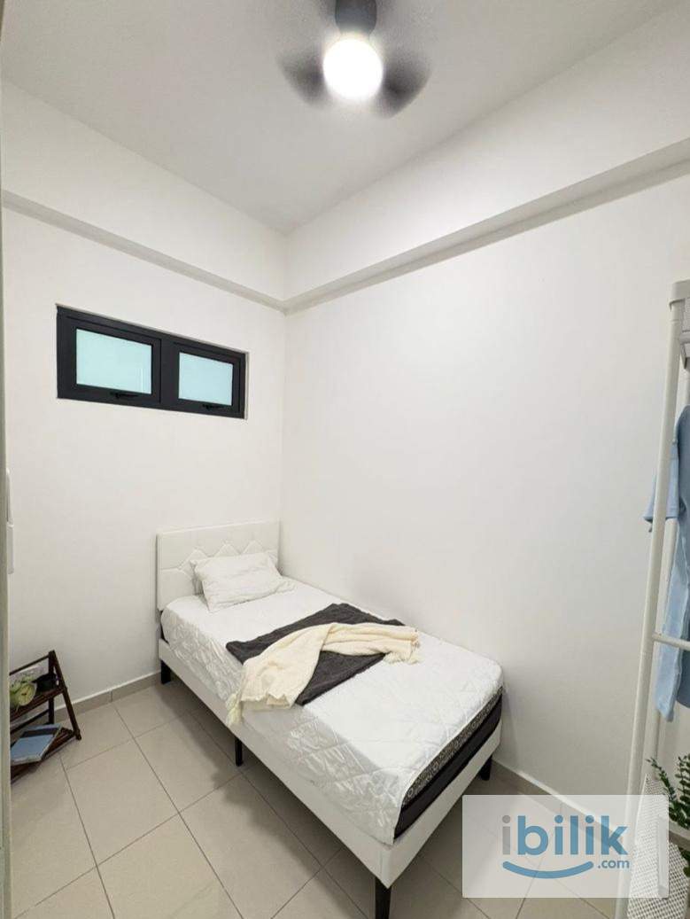 Single Room Jelutong Karpal Singh Georgetown Greenlane Sungai Pinang USM  - Image 1