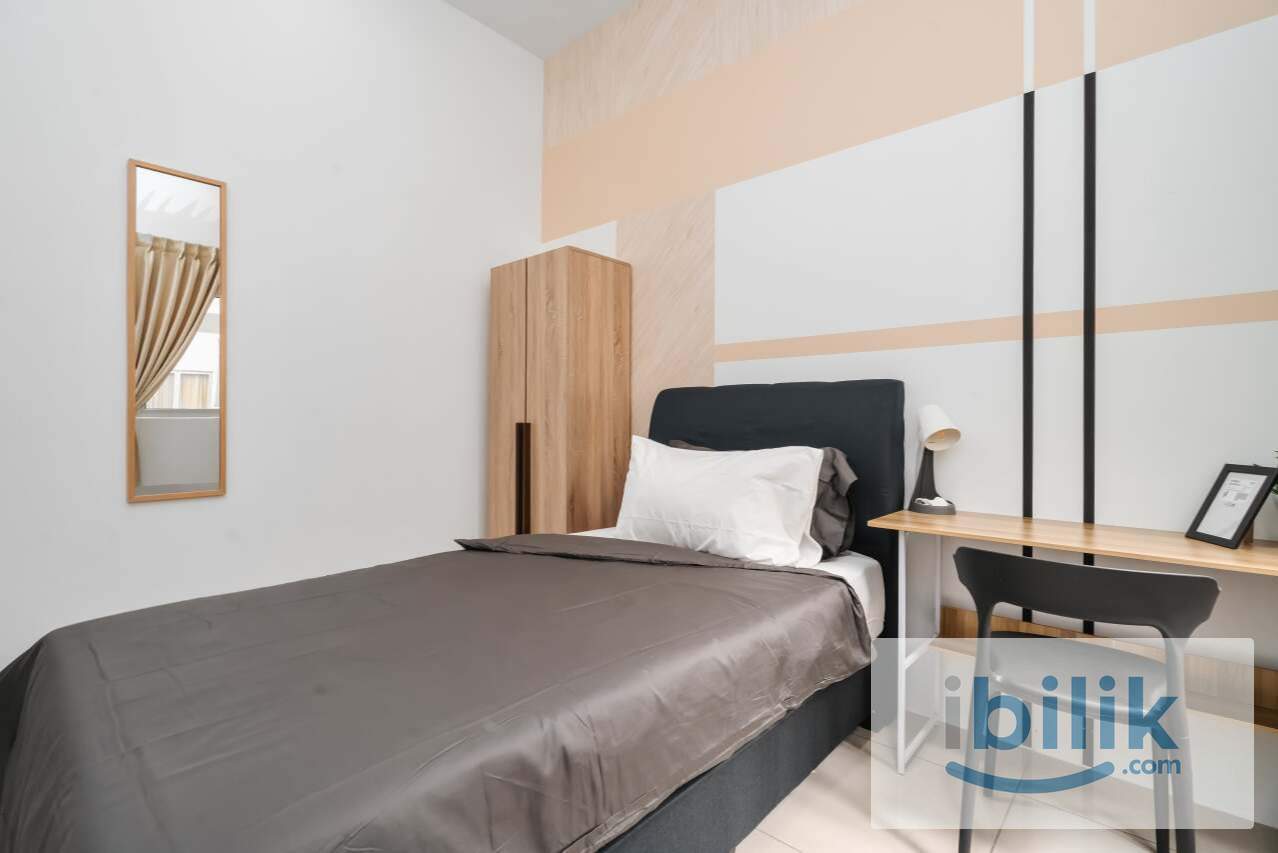 Exclusive Fully Furnished Private Middle Room, utilities included, Near KLCC - Image 3