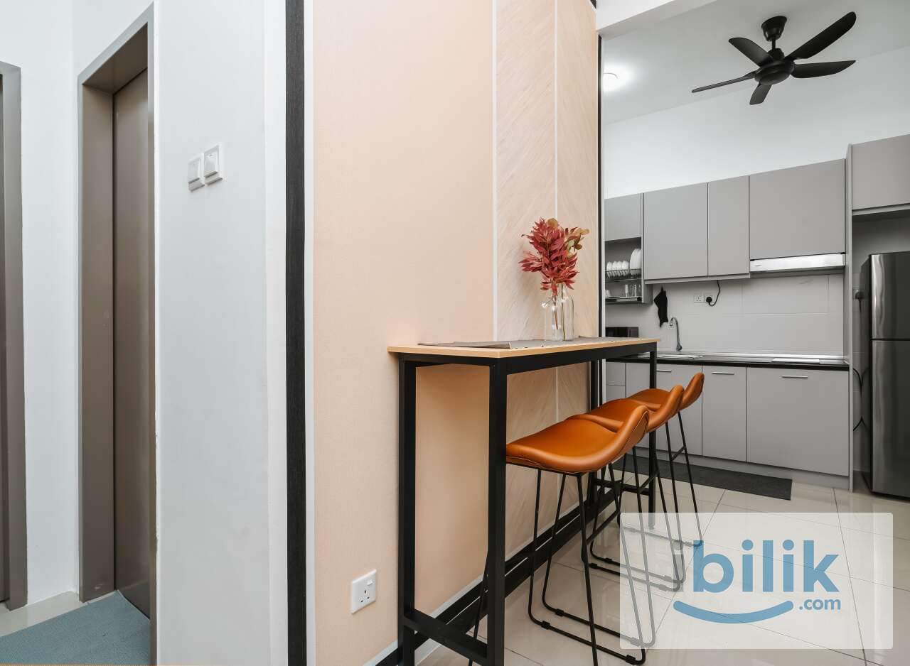 Exclusive Fully Furnished Private Middle Room, utilities included, Near KLCC - Image 5