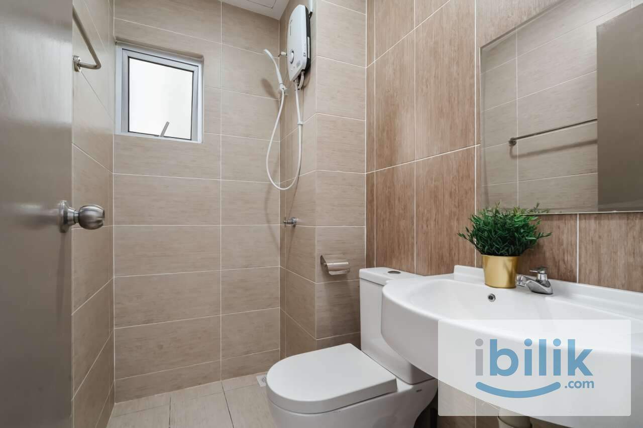 Exclusive Fully Furnished Private Middle Room, utilities included, Near KLCC - Image 6