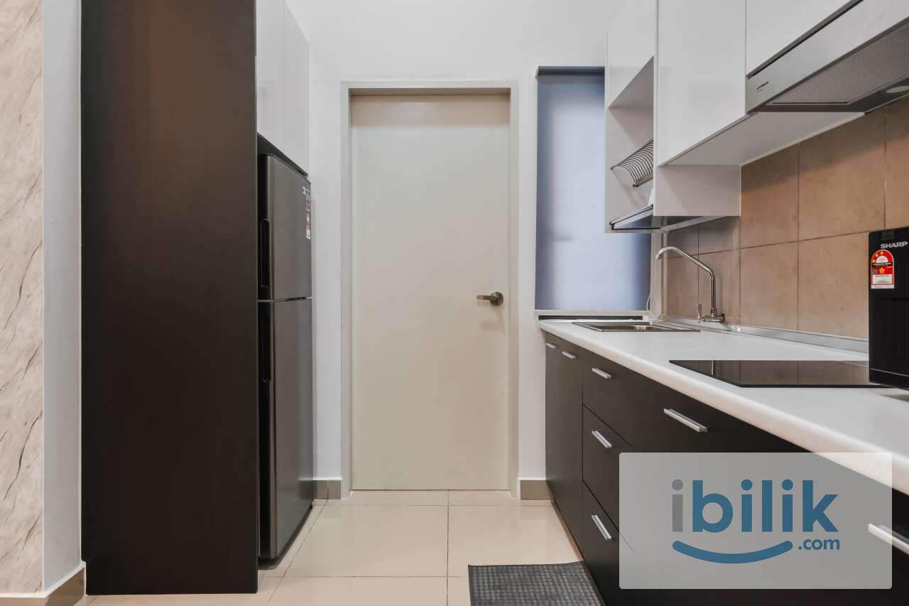 NEWLY RENOVATED EXCLUSIVE MEDIUM ROOM, NEARBY LRT SRI RAMPAI - Image 5