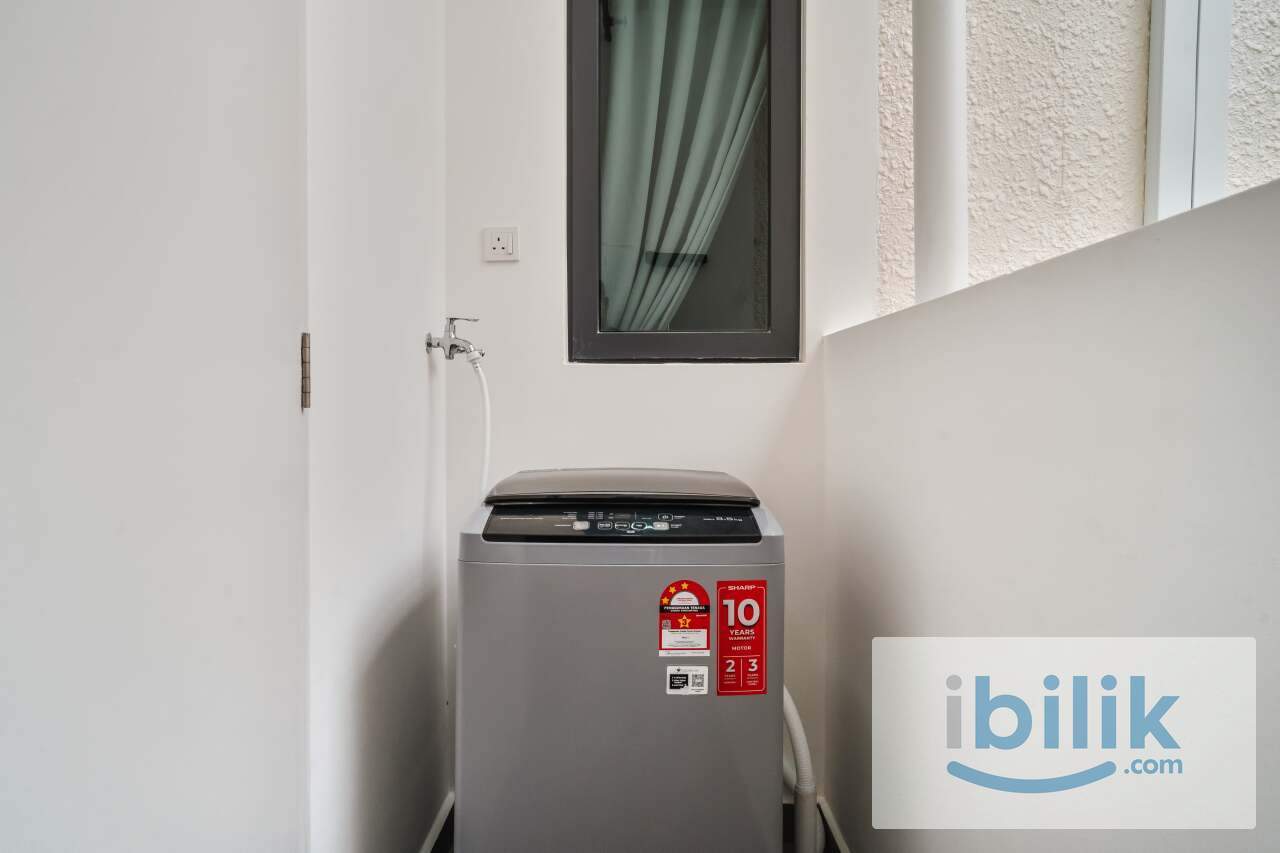 NEWLY RENOVATED EXCLUSIVE MEDIUM ROOM, NEARBY LRT SRI RAMPAI - Image 6