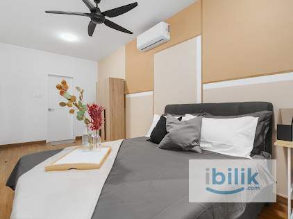 Exclusive Fully Furnished Master Room with PRIVATE Bathroom, walking Distance LRT - Image 4