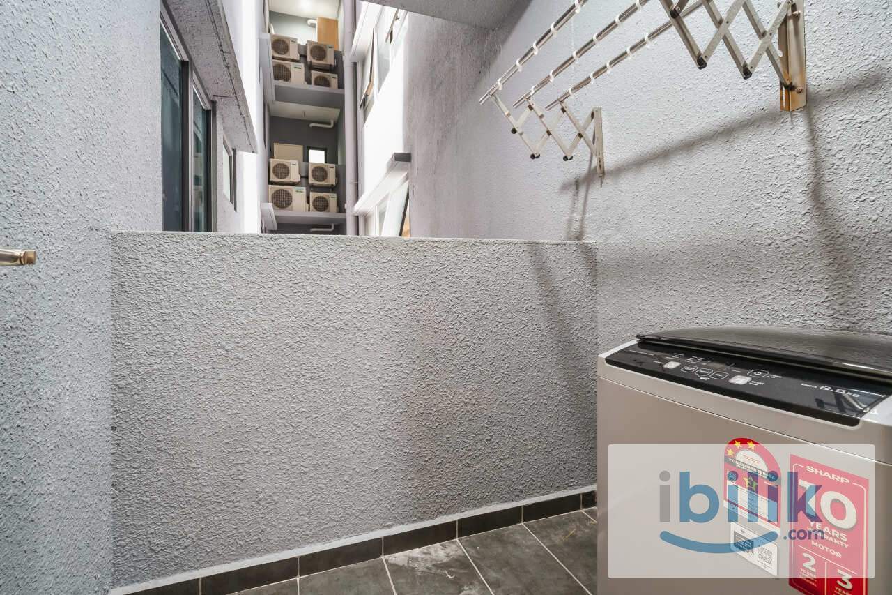 🏠🤩 EXCLUSIVE PRIVATE MEDIUM ROOM @META RESIDENCE, WALKING DISTANCE MRT - Image 6