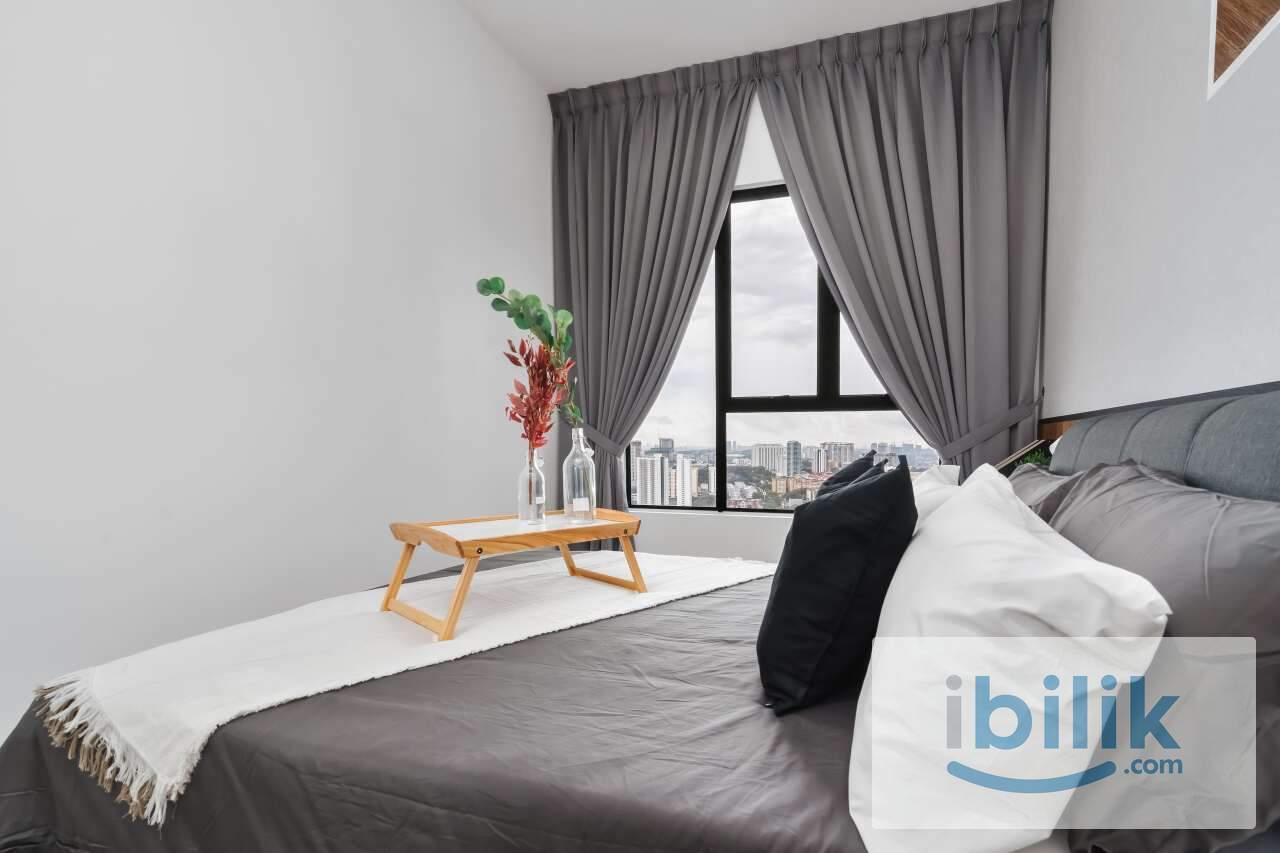 Exclusive Fully Furnished Master Room with PRIVATE Bathroom, rental inclusive UTILITIES - Image 3