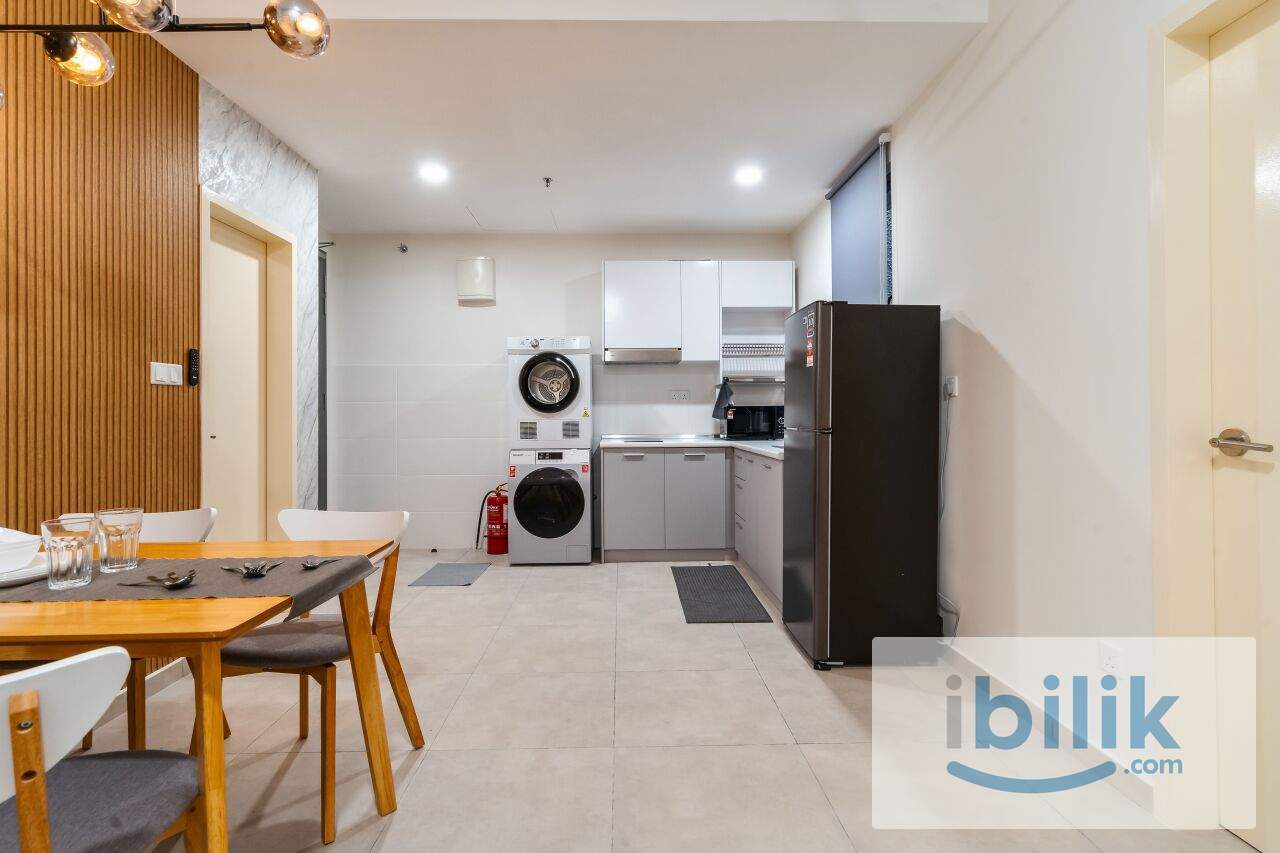 🏠🤩 EXCLUSIVE PRIVATE SINGLE ROOM, WALKING DISTANCE MRT/ INCLUSIVE UTILITIES - Image 3