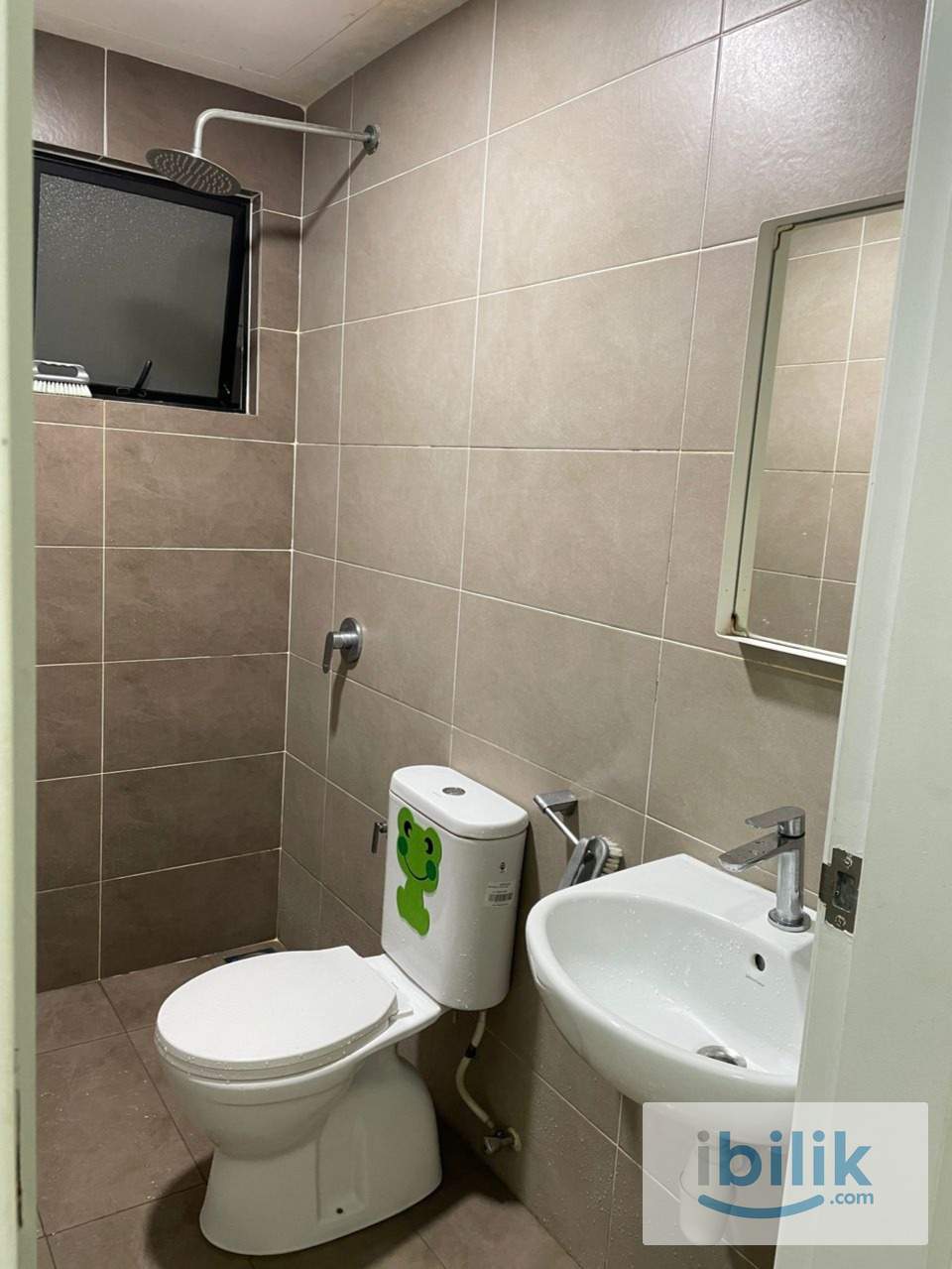 🌝Ready MOVE IN🌝Private Balcony Male Single Room⭐Including Utility+Motor Parcking - The Greens @Subang West, Shah Alam - Image 2
