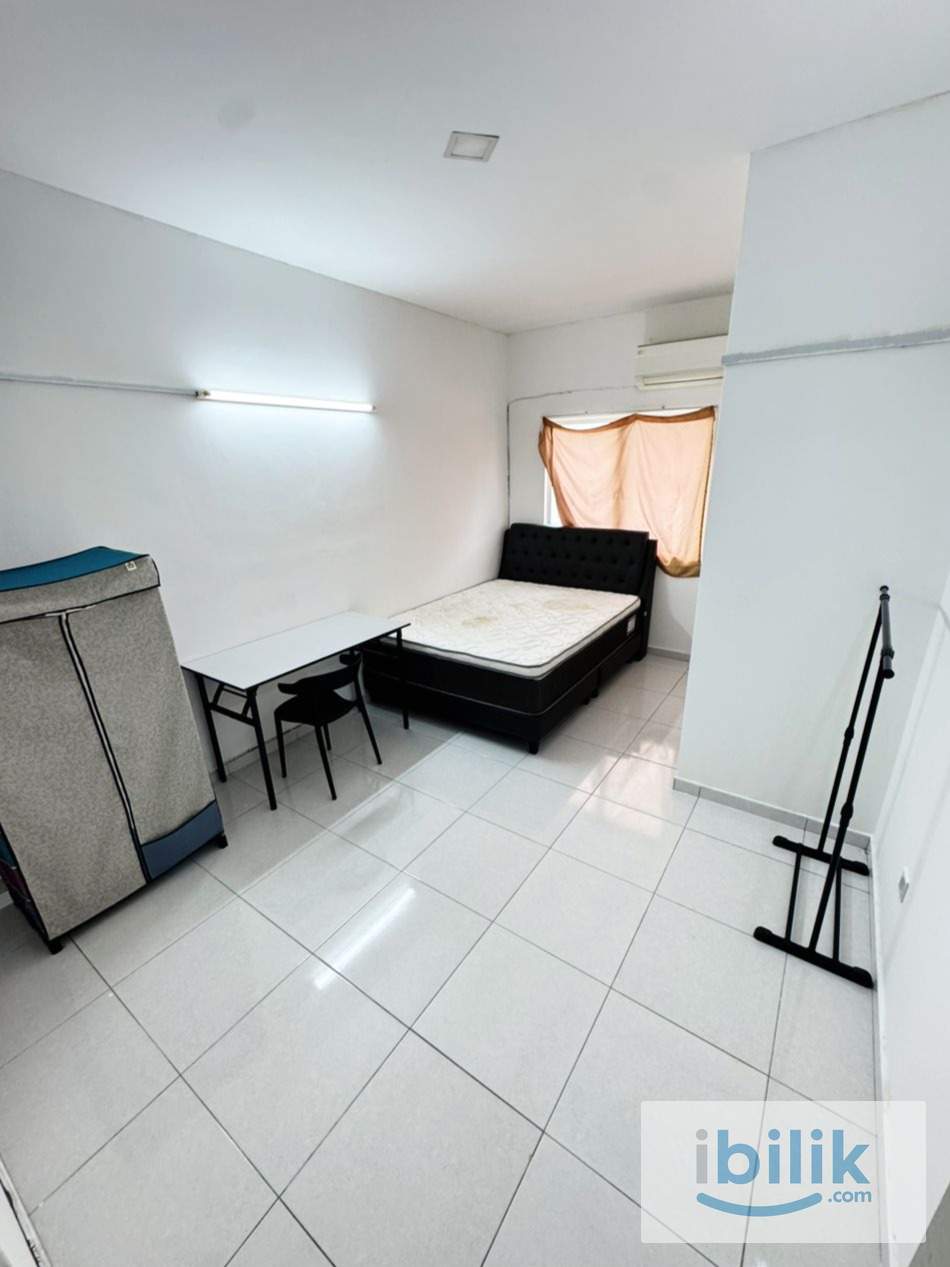 MEDIUM ROOM with ZERO DEPOSIT 🤎 FREE MAINTENANCE  - Image 1