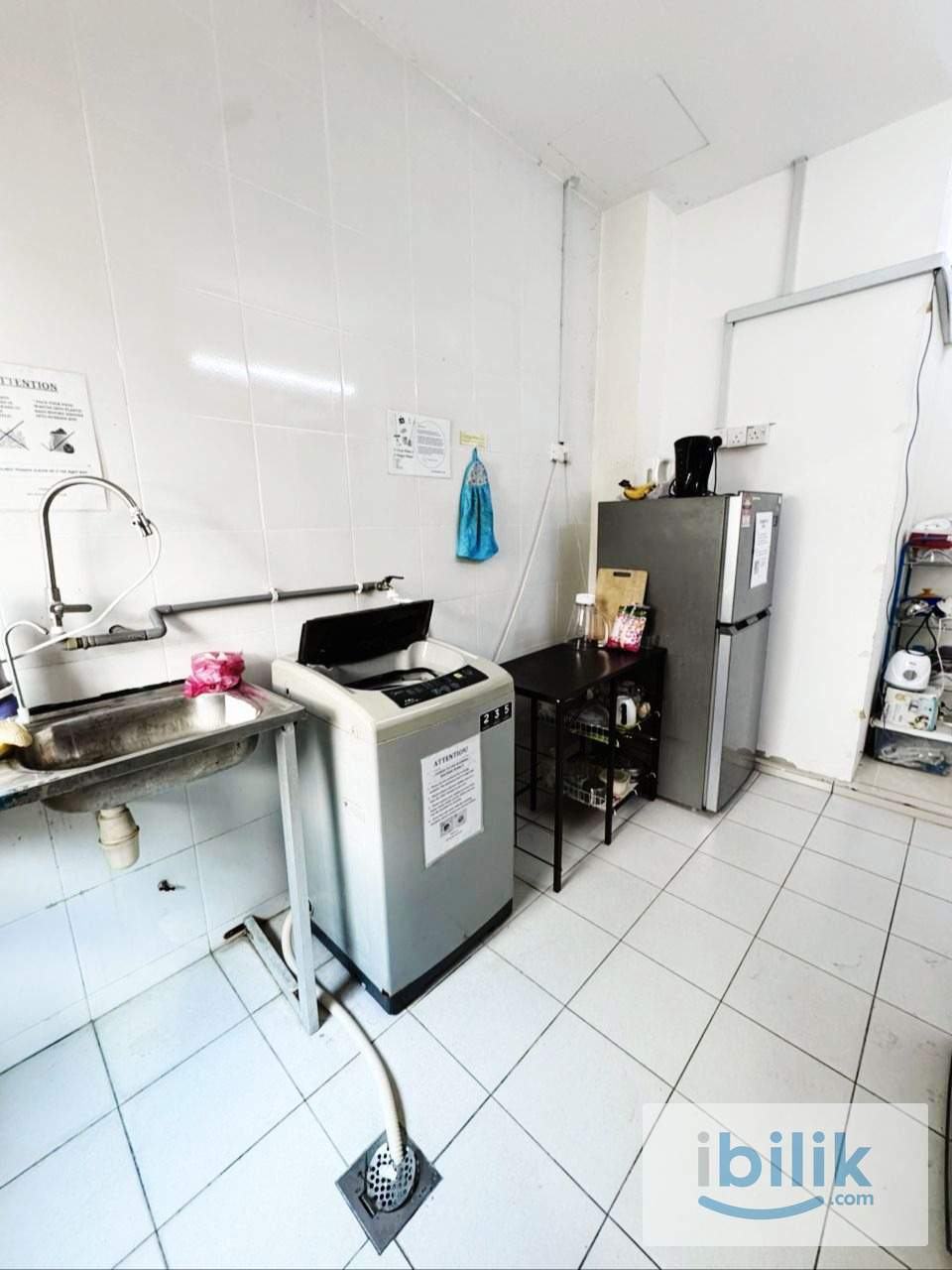 MEDIUM ROOM with ZERO DEPOSIT 🤎 FREE MAINTENANCE  - Image 3