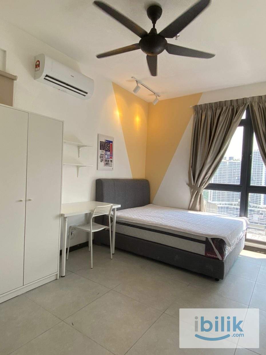 Studio Unit  - Image 1