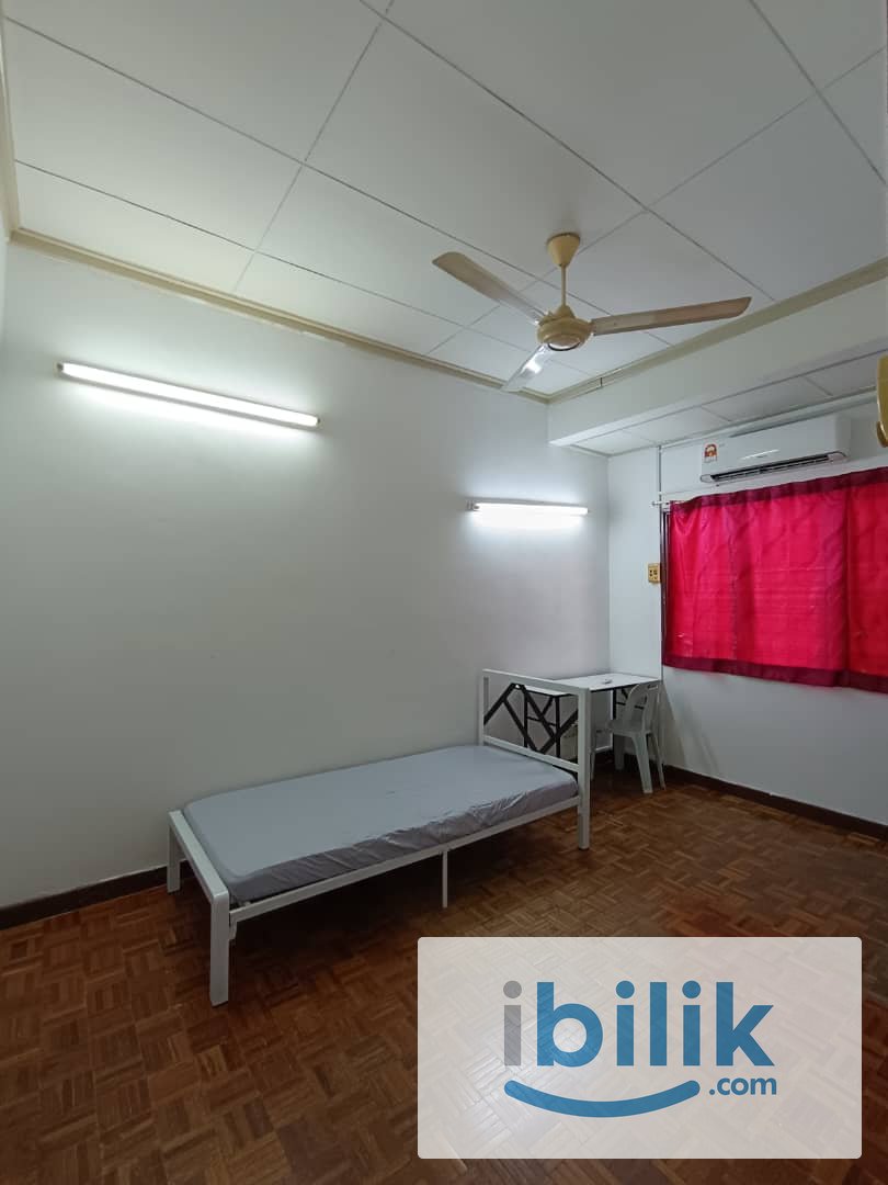 🔥 Single Room for Rent at Kota Kemuning near Main Place mall 🚘 - Image 1