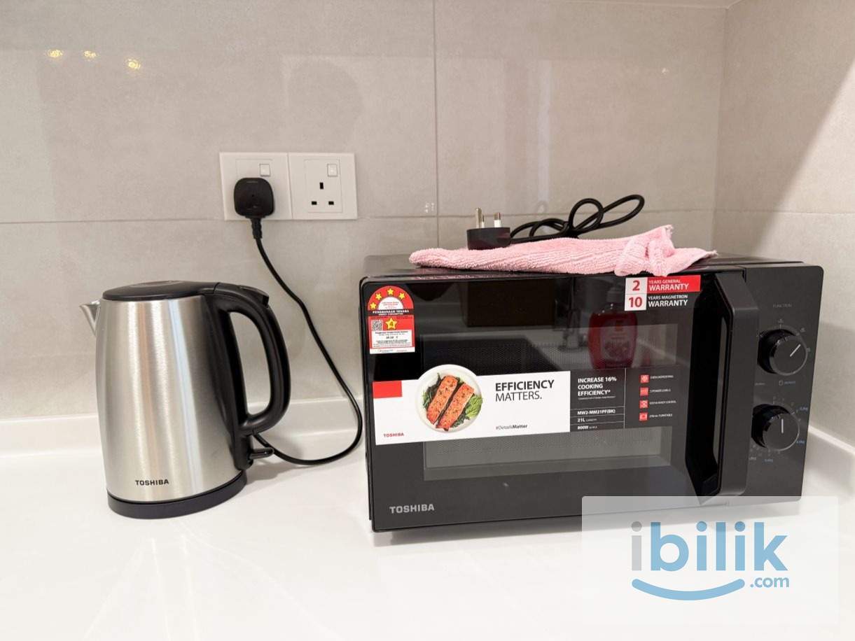 Quinn Residence Female Room For Rent 🎉 - Image 4