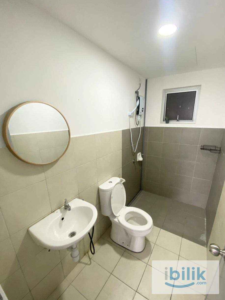 Middle Room For 1 pax @ Kiara Kasih Kondo Jalan Kiara 3 Near Solaris - Image 2