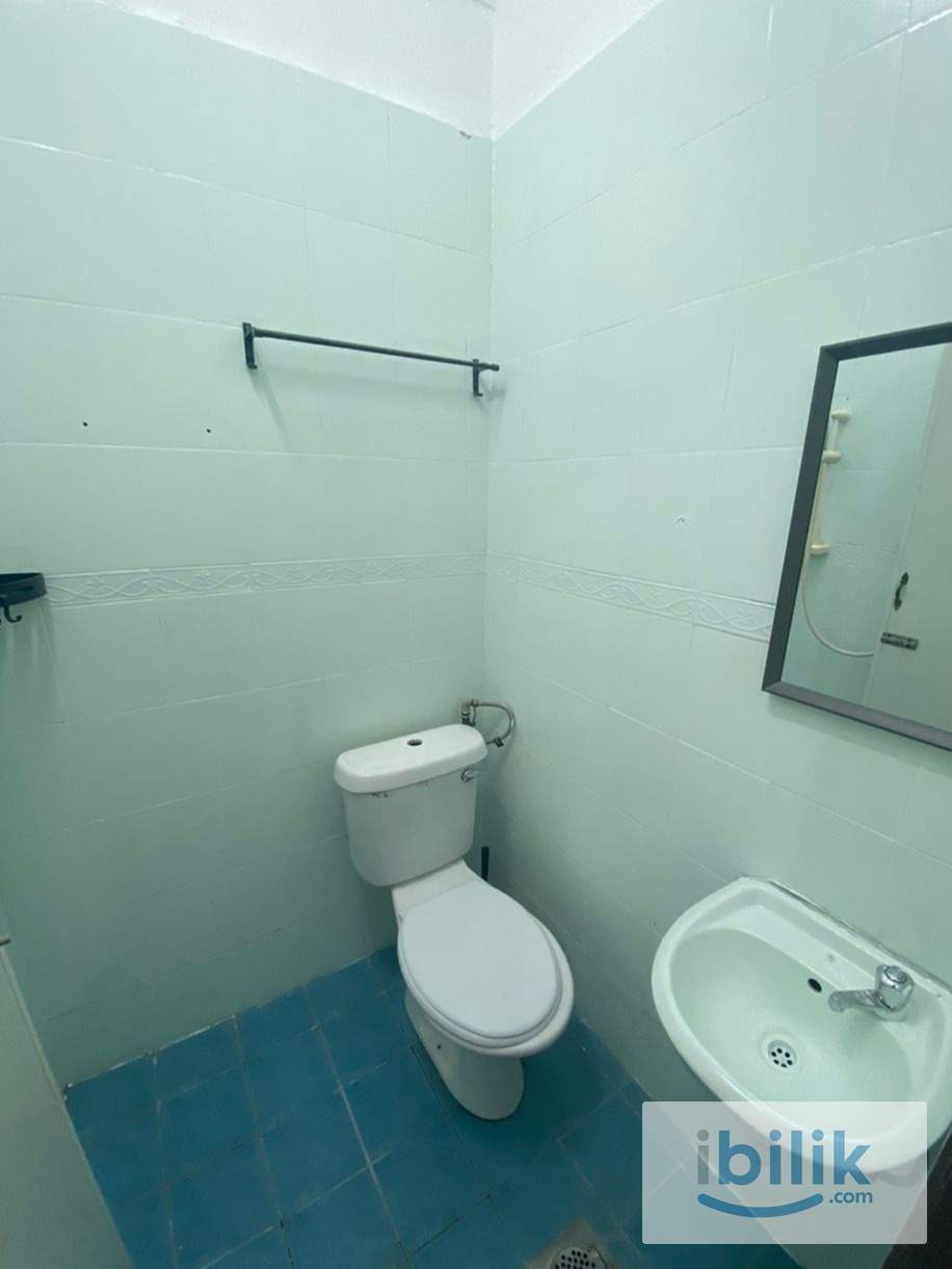 Petaling Jaya Section 17 @ Master Room With Aircond / Private Bathroom Near SS2 Sinchew University Malaya - Image 7