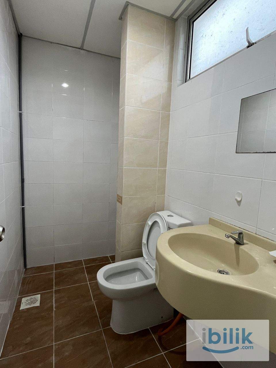 PV15 Master Room with AC July Move In | Included Utilities Fees - Image 4