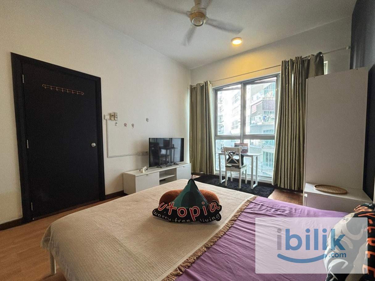 🏙️ Luxury Room at Regalia with Stunning KLCC View 🌇 - Image 2