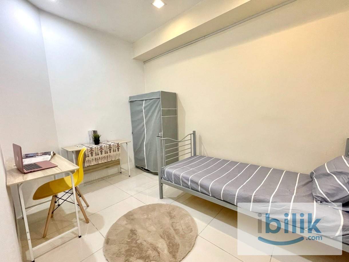 🧳 Fully Furnished Unit at Regalia – Move In Anytime! 📦 - Image 1