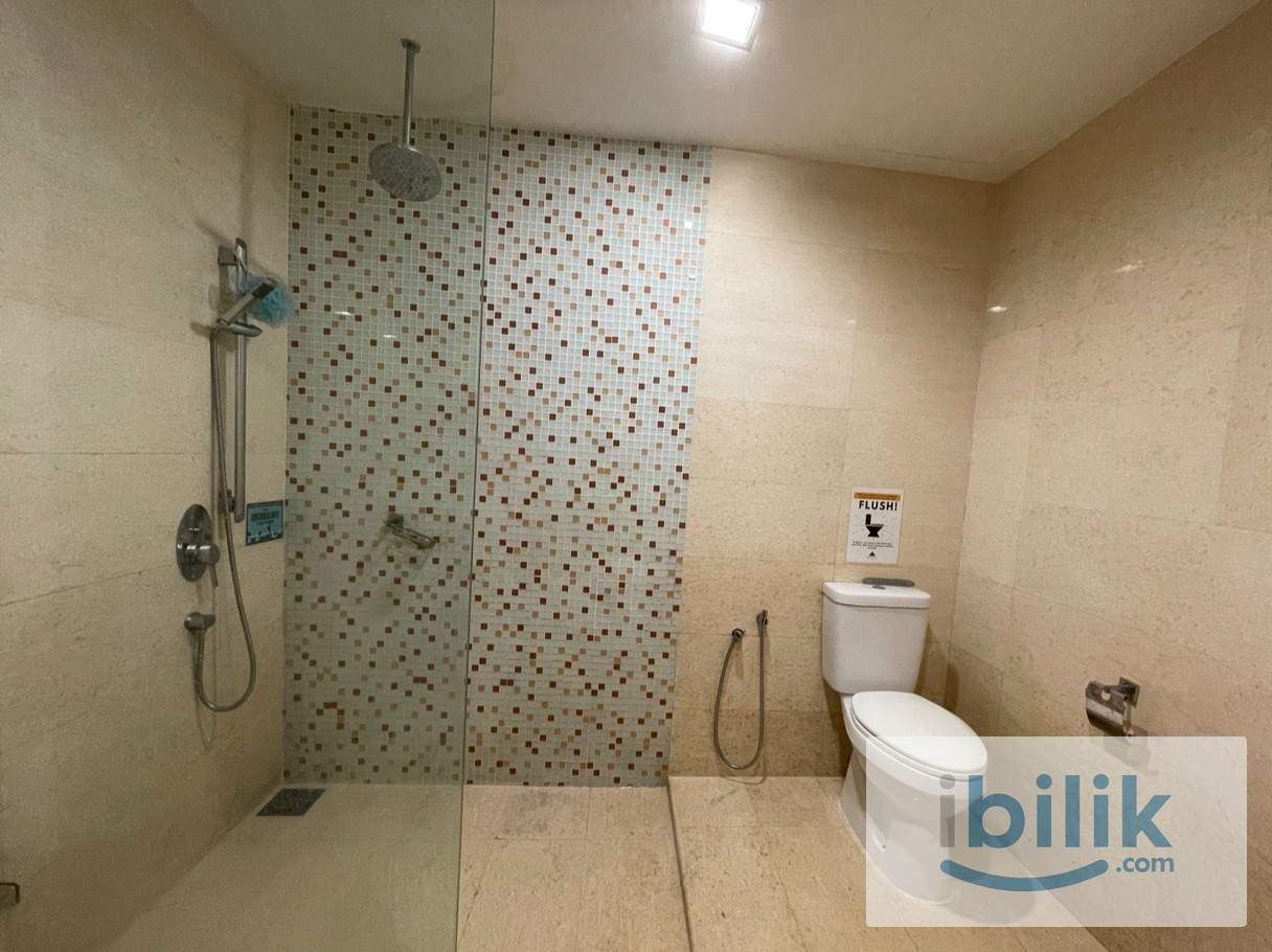 🧳 Fully Furnished Unit at Regalia – Move In Anytime! 📦 - Image 6