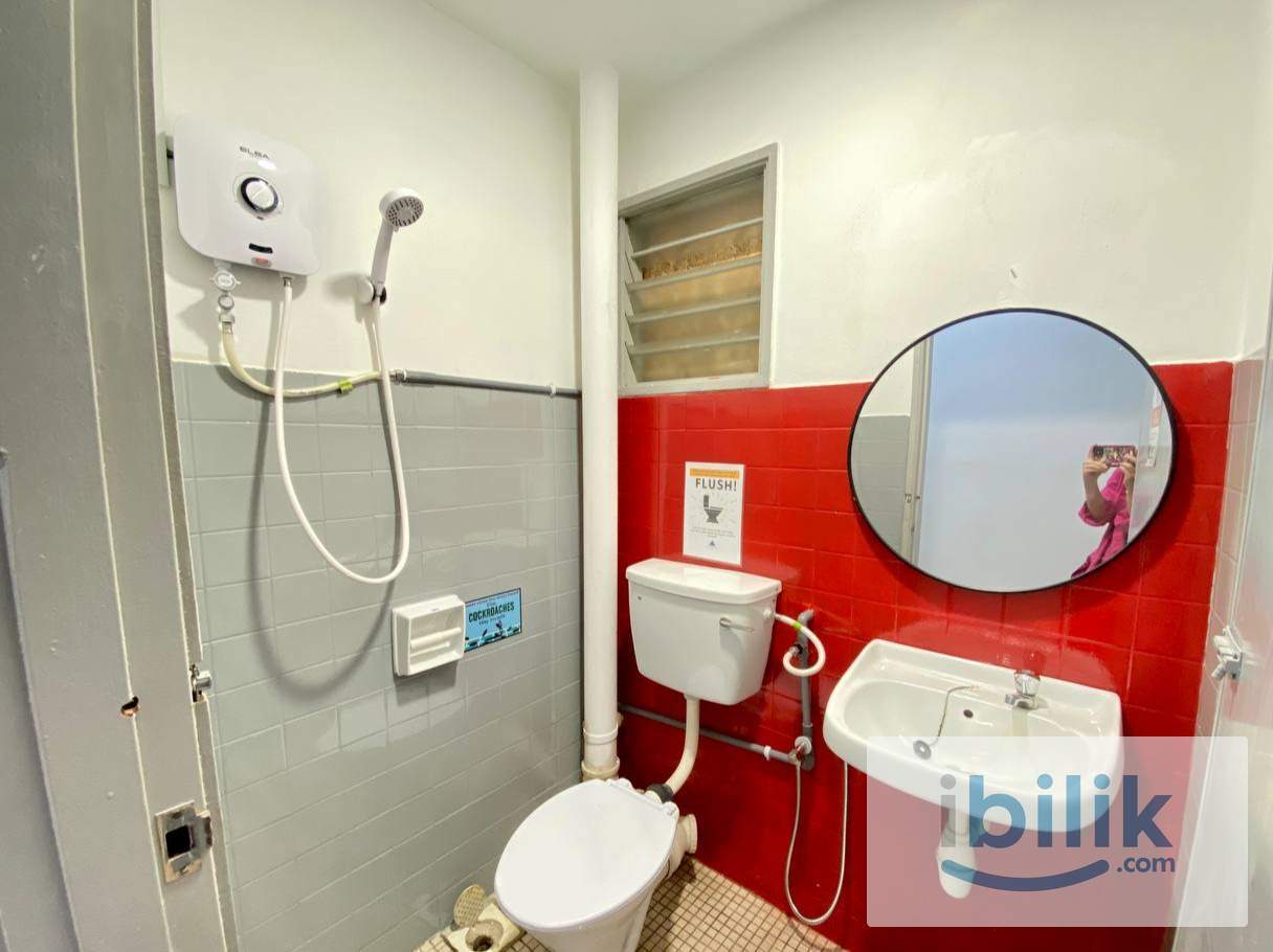 🏢 Desa Petaling – Single Room with Window, Fully Furnished 🛏️ - Image 3