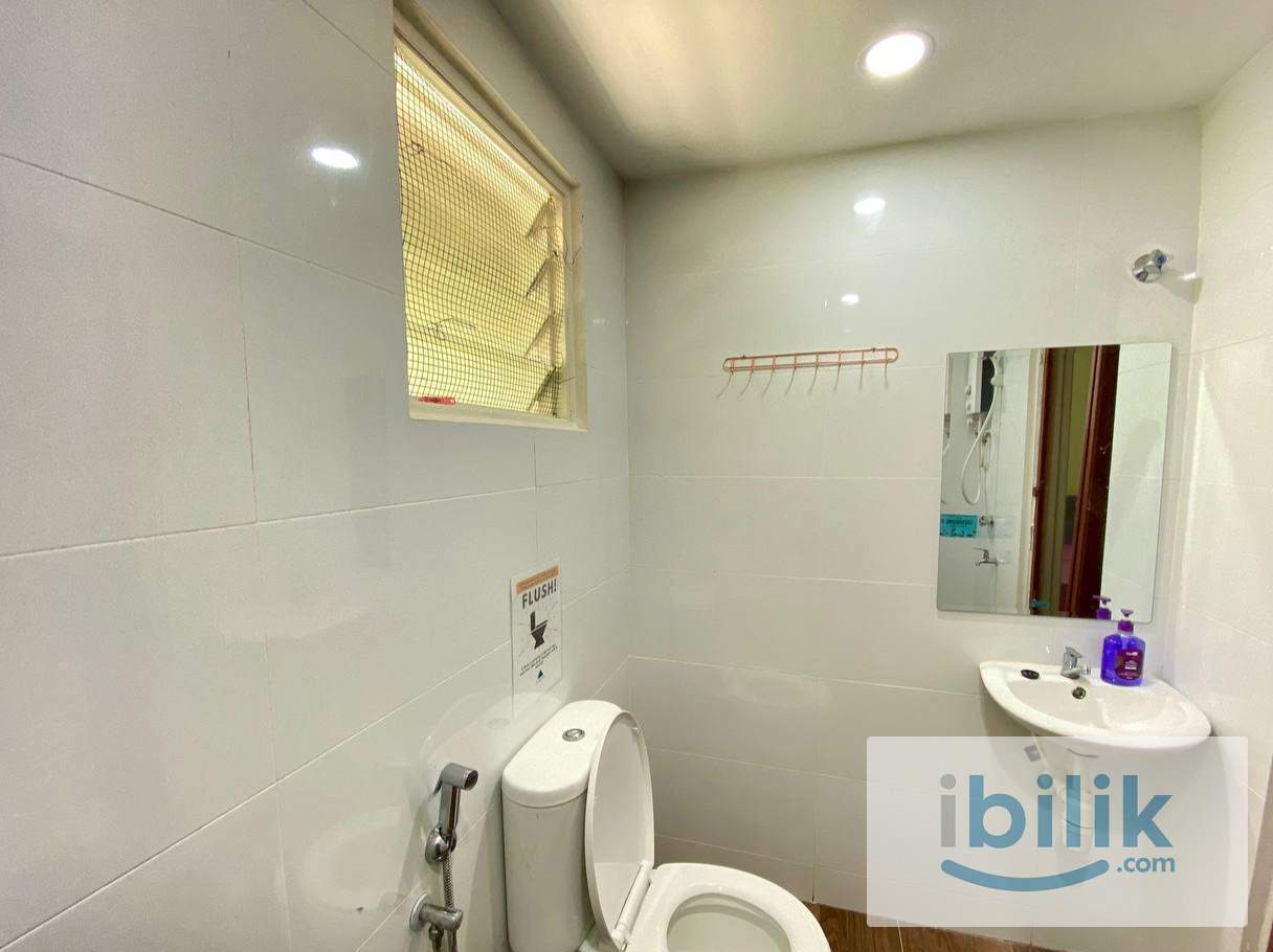 🏡 PJ Section 6 – Single Room with Aircond 🛏️ - Image 3