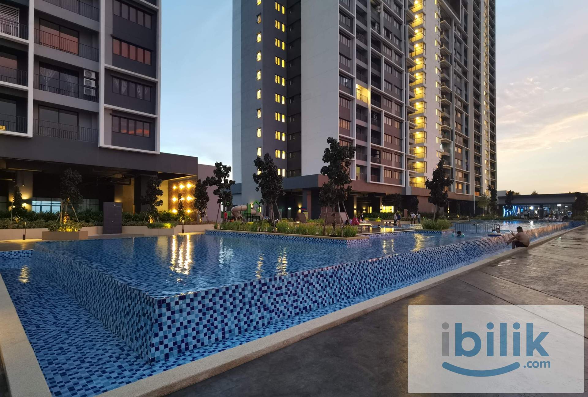 Female Unit Fully Furnished Middle Room at Netizen Residence, Bandar Tun Hussein Onn - Image 8