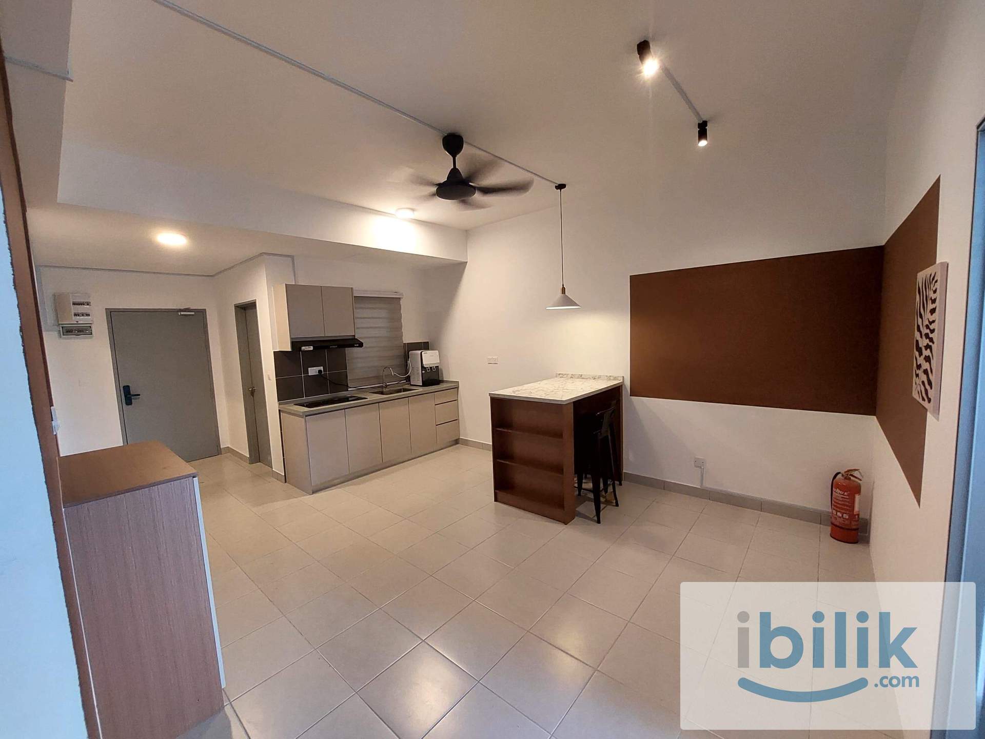 [Female Unit Next to MRT] 😍 Cozy Medium Room with Private Balcony and Beautiful View from High Floor! - Image 3