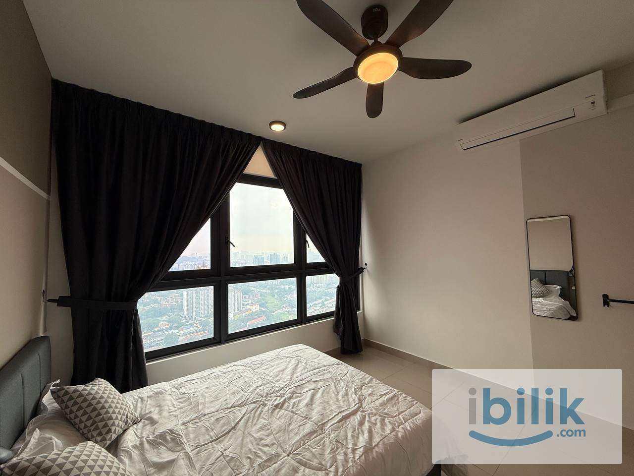 M Vertica Mix Unit Medium Room for Rent (FREE Utilities Wifi) - Image 1