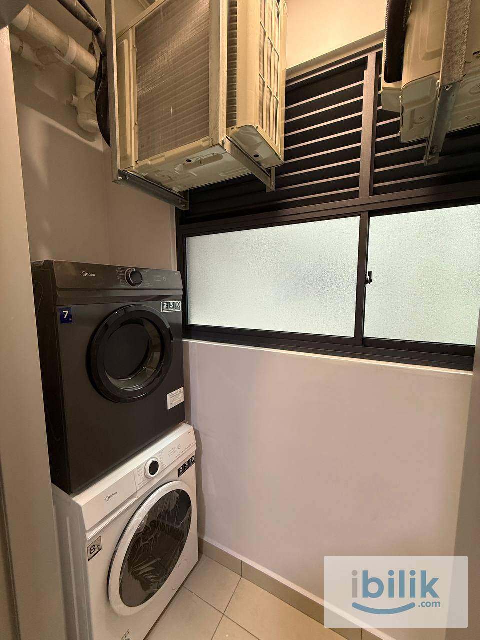 M Vertica Mix Unit Medium Room for Rent (FREE Utilities Wifi) - Image 6