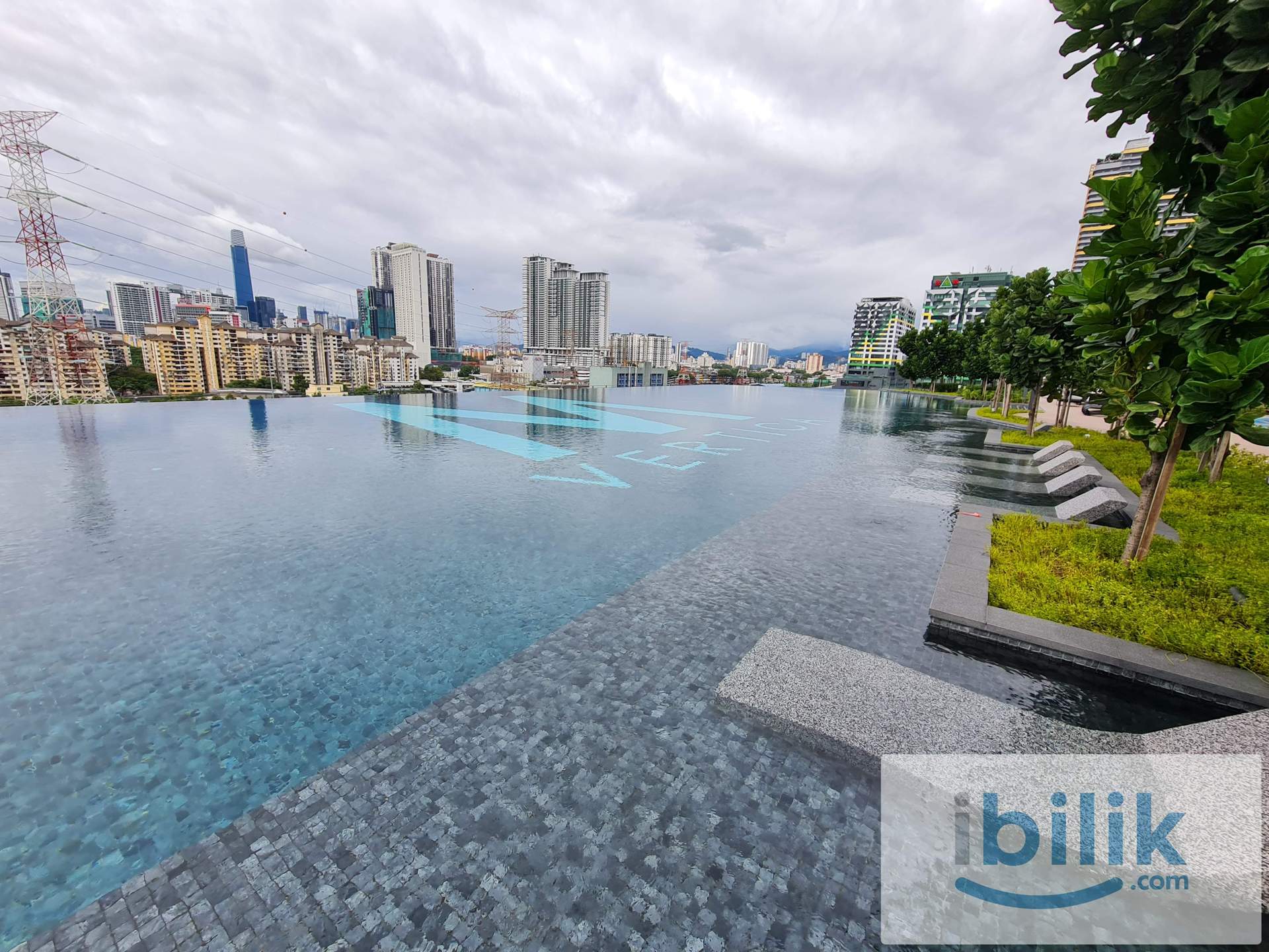 M Vertica Mix Unit Medium Room for Rent (FREE Utilities Wifi) - Image 10