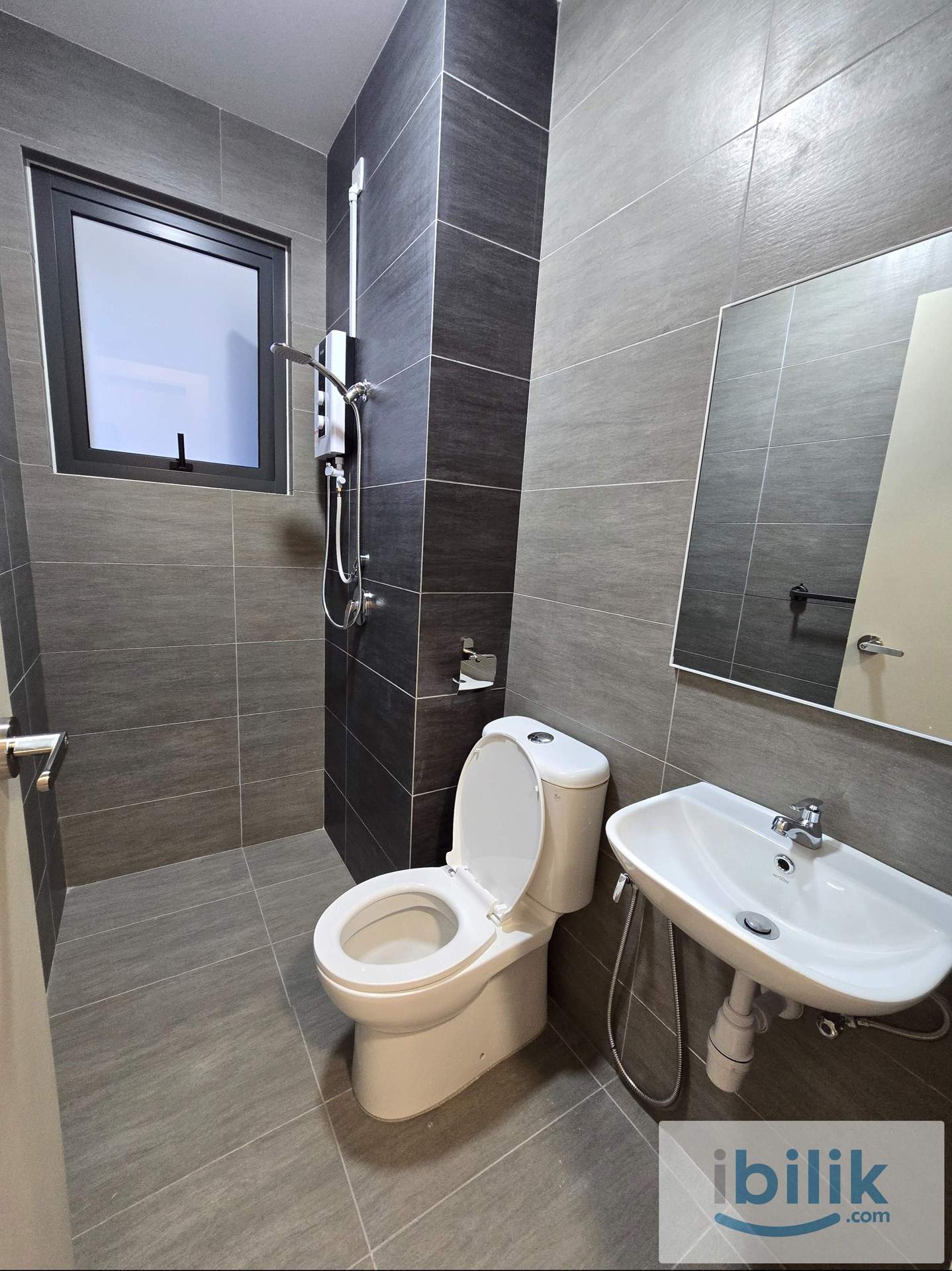 Cheras Medium Room Female Unit @Nexus Residence Taman Pertama - Image 5