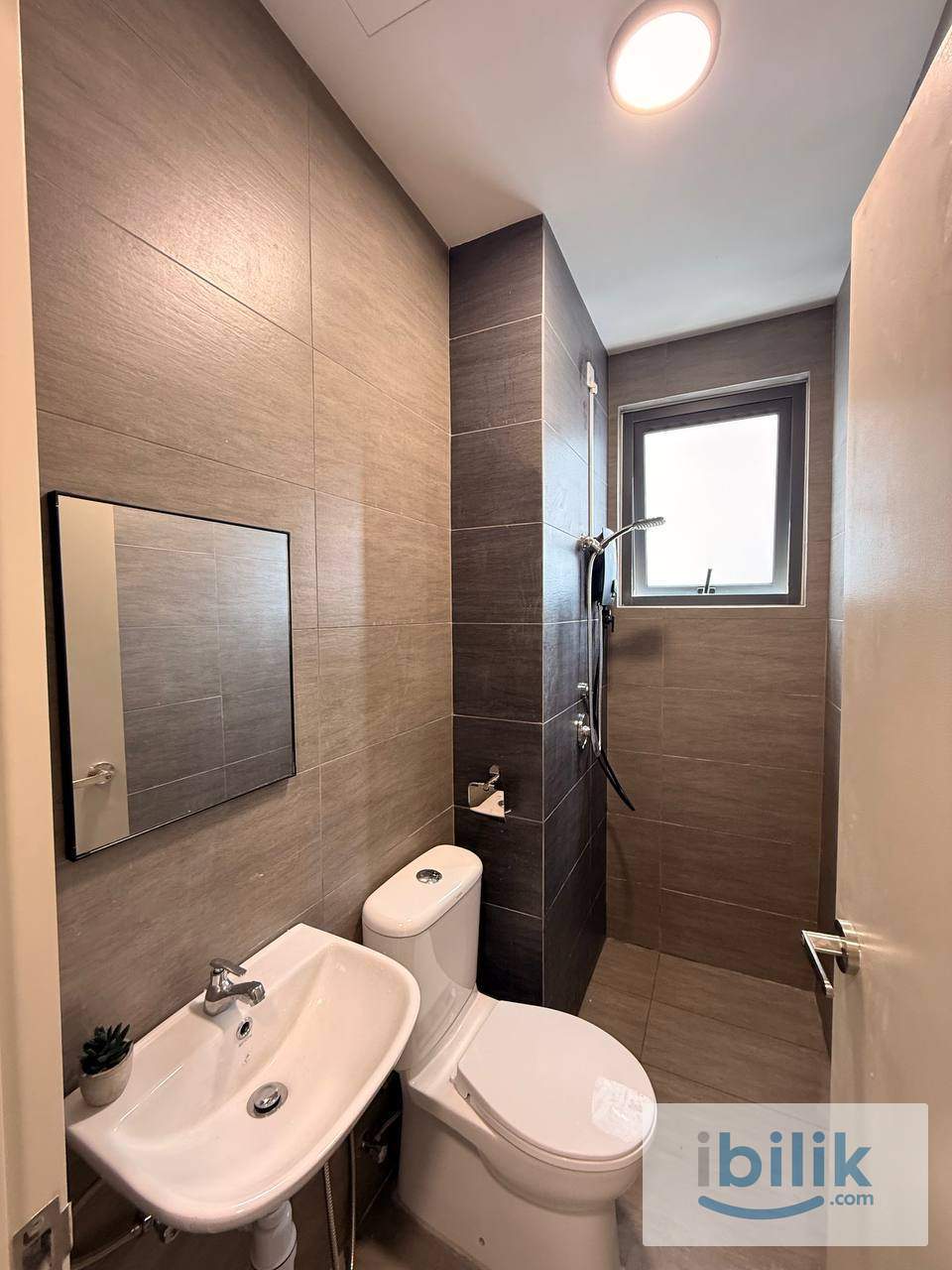 Nexus Residence Cheras Taman Pertama Female Master Room (MRT Link) - Image 5