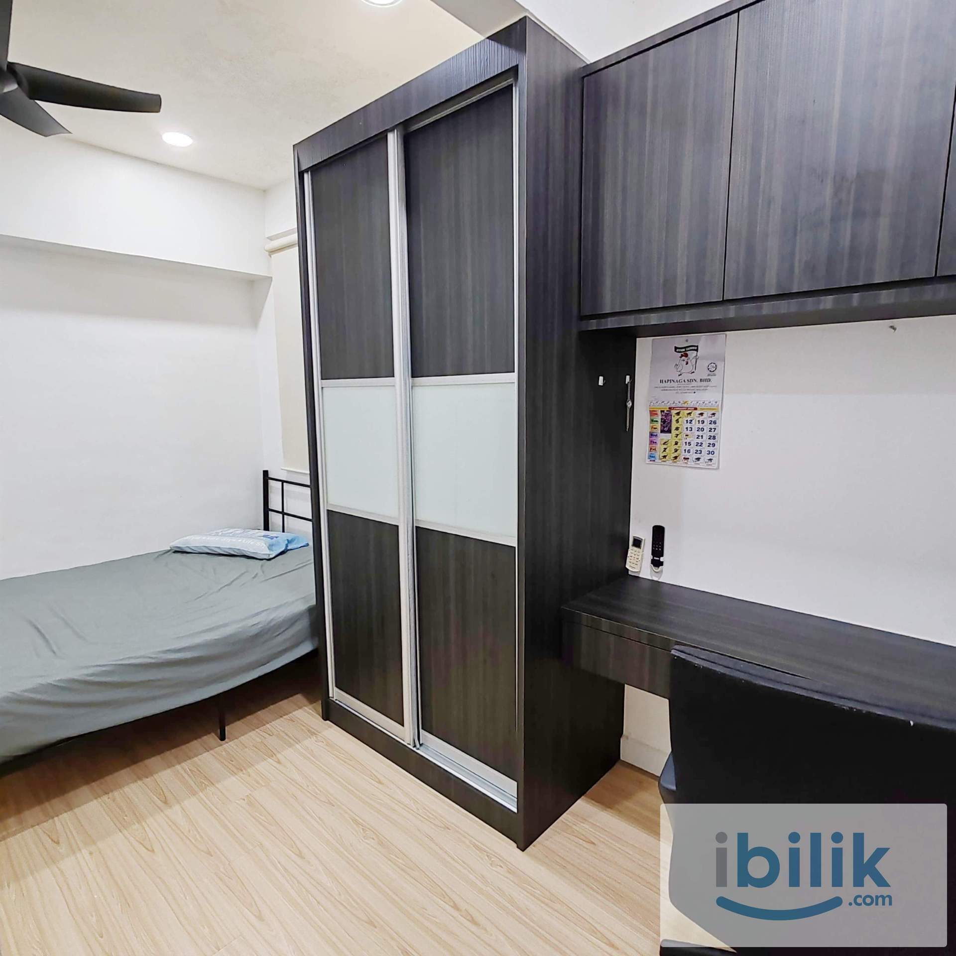 Middle Room at Elit Heights, Bayan Baru - Image 4