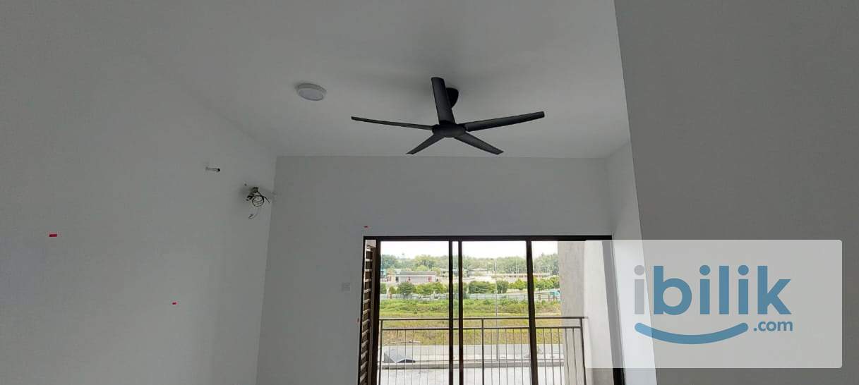 Nilai Youth City Whole Unit 2rooms 2bathrooms Partially Furnished Ready Move In - Image 1