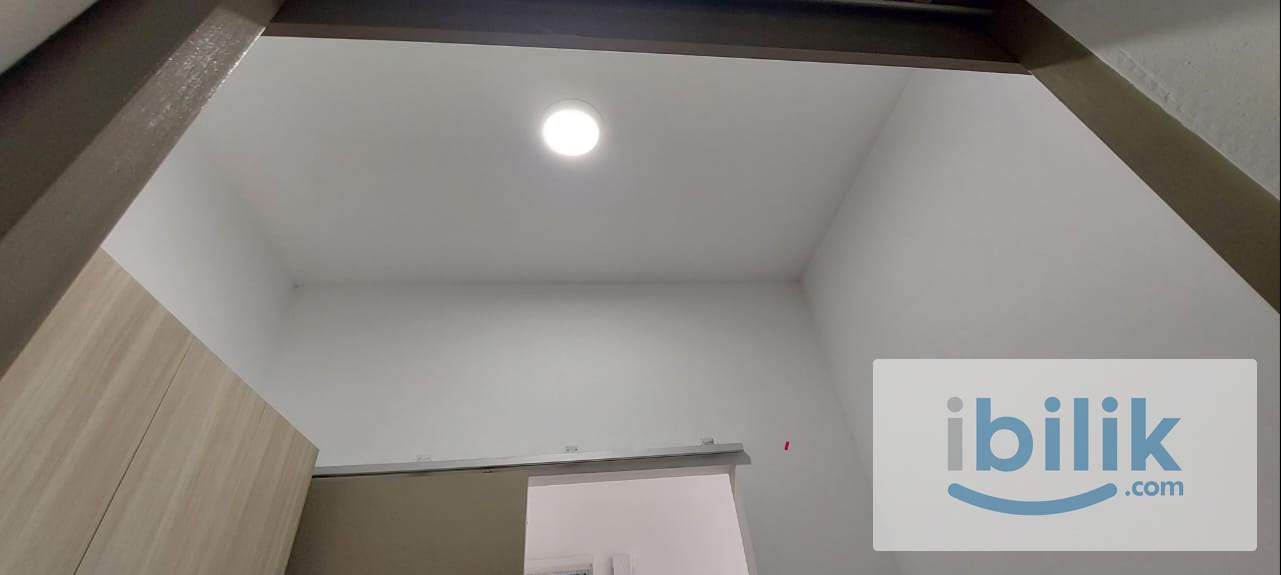 Nilai Youth City Whole Unit 2rooms 2bathrooms Partially Furnished Ready Move In - Image 2