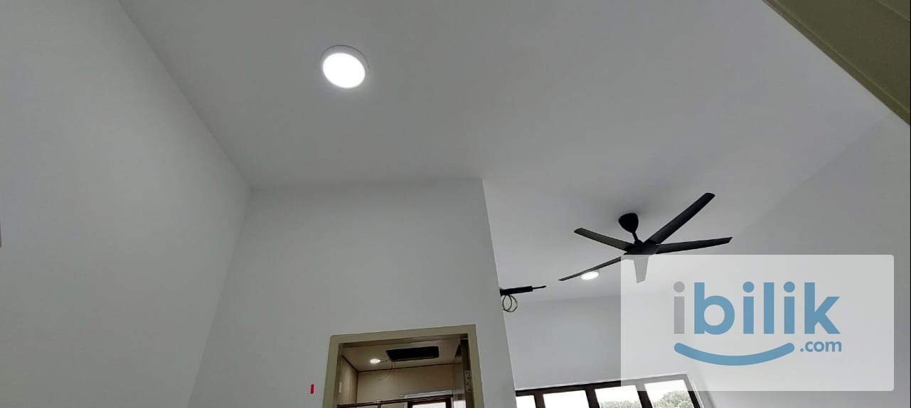 Nilai Youth City Whole Unit 2rooms 2bathrooms Partially Furnished Ready Move In - Image 3