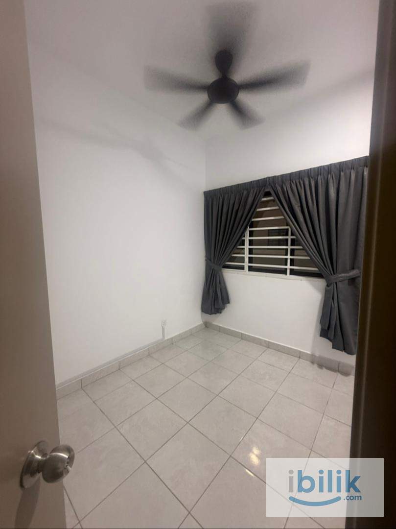 Nilai Youth City 2rooms 2bathrooms Partially Furnished Ready Move In - Image 4