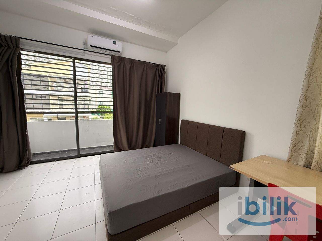 Cozy Private Balcony Room for Rent FREE Utility FREE Wifi FREE Parking  - Image 1