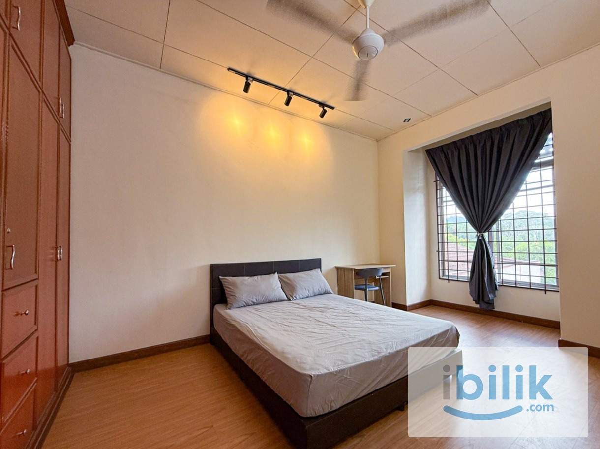 Master Room at Warisan Putri, Seremban - Image 1