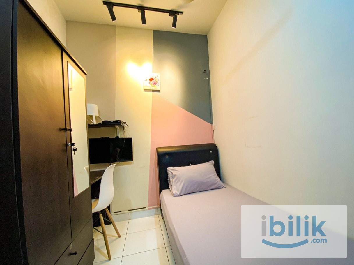FEMALE MALAY | Single Room at Avenue Crest, Sek 22, Glenmarie, Shah Alam, Petaling, Selangor | TR0159 - Image 1