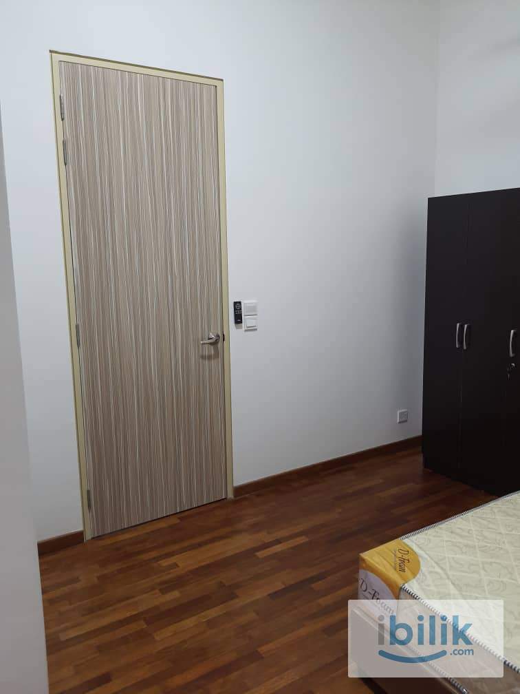 Rawang gated and guarded, fully furnished middleroom with attached bathroom to let - Image 4