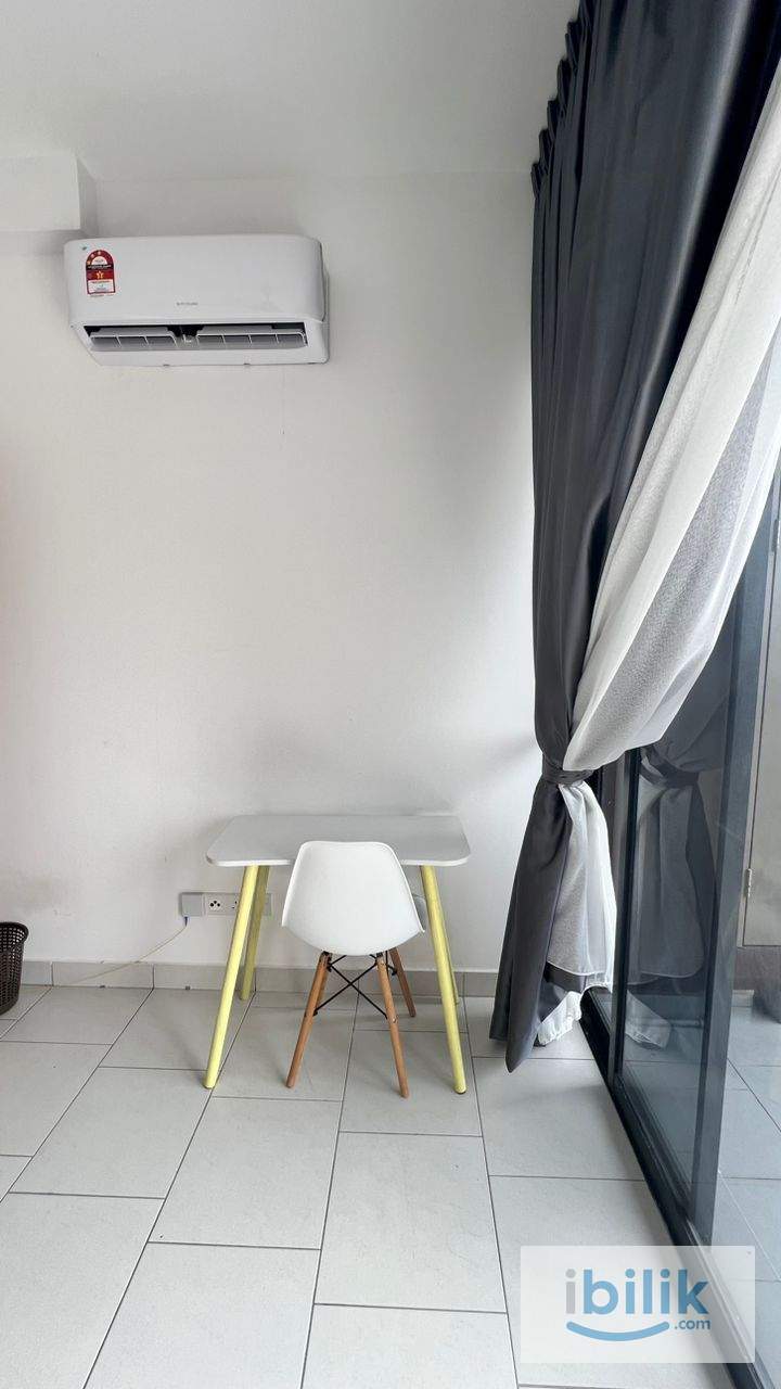 FEMALE MUSLIM - BALCONY ROOM @ SERDANG  - Image 4