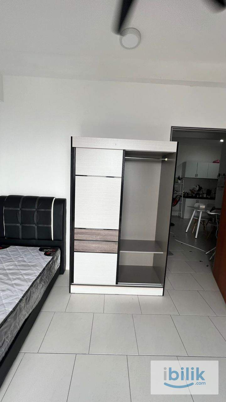 FEMALE MUSLIM - BALCONY ROOM @ SERDANG  - Image 5