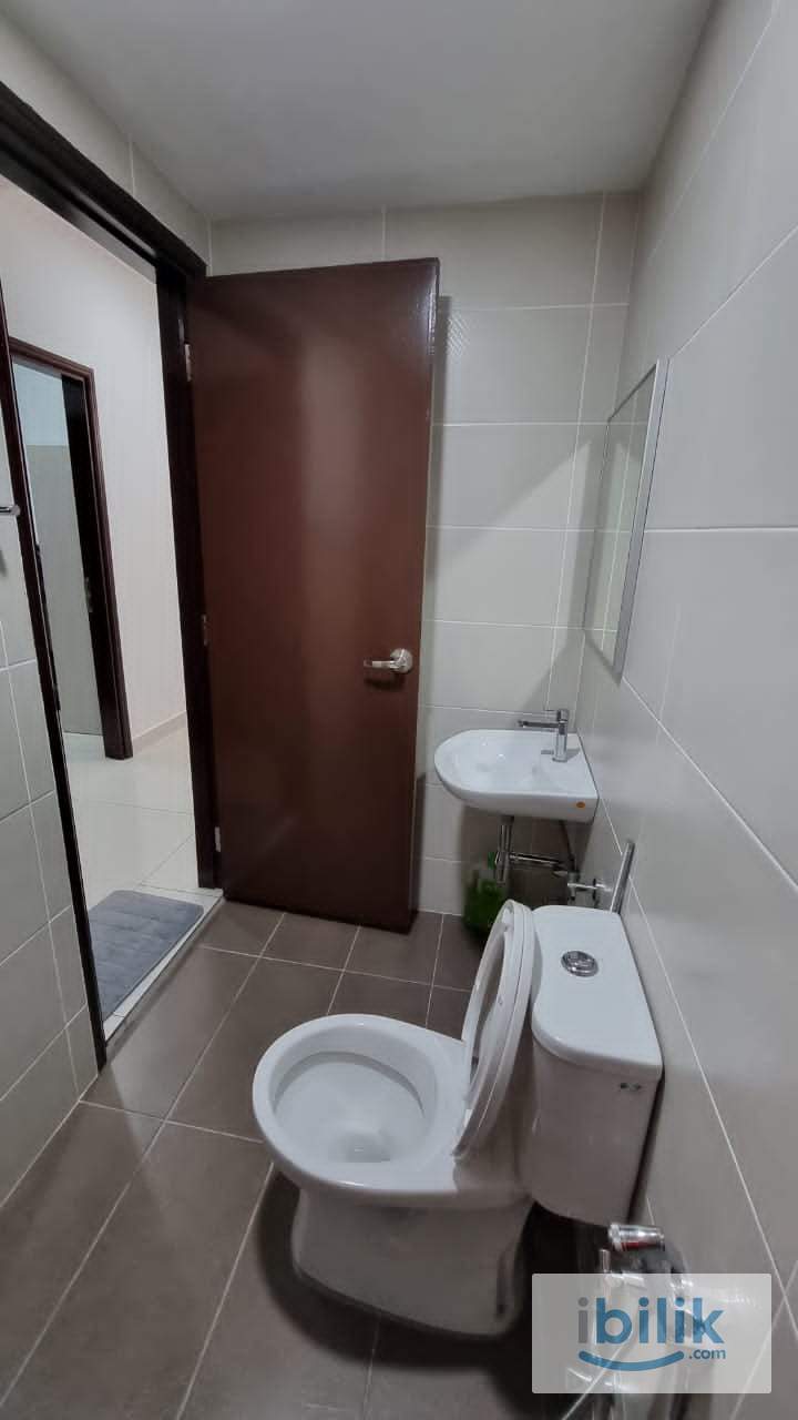 SMALL MEDIUM ROOM @ PAVILLION 2  - Image 2