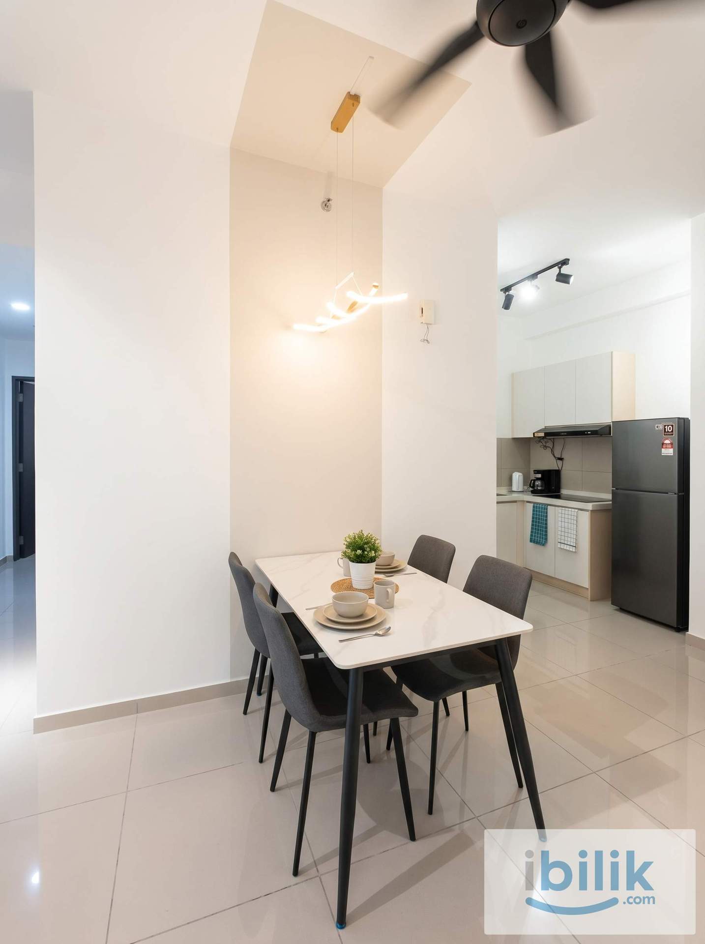 Female Medium Room @ D'Quince Residences Bandar Sunway - Image 6