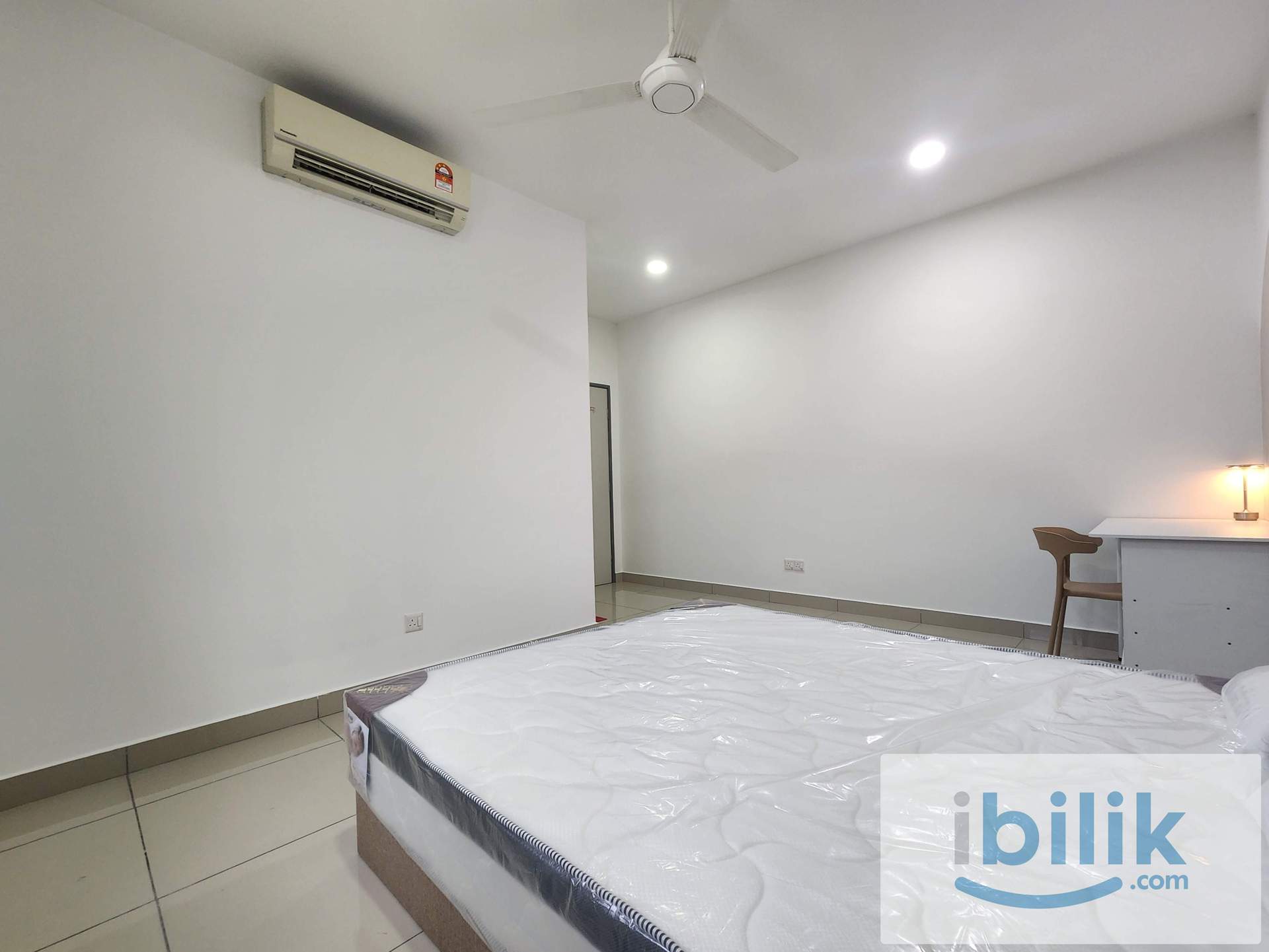NEW Premier Female Master Bedroom for RENT @ Seksyen 22 Shah Alam - Image 1