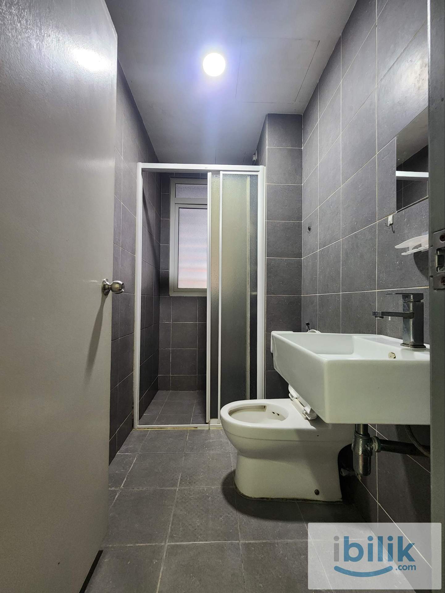 NEW Premier Female Master Bedroom for RENT @ Seksyen 22 Shah Alam - Image 2