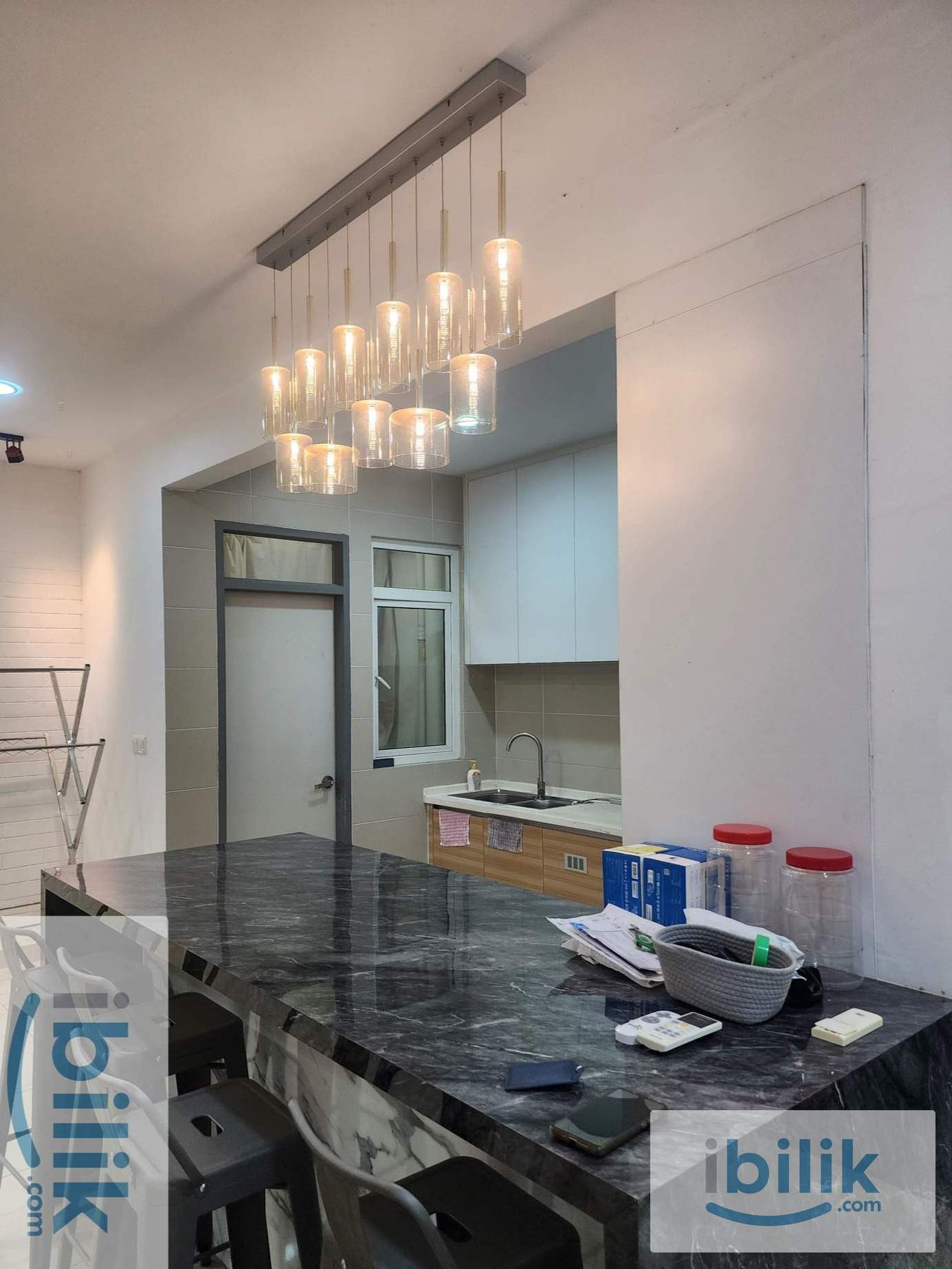 Beautiful Medium Deluxe Room with Private Balcony for RENT @ Seksyen 22 Shah Alam - Image 3