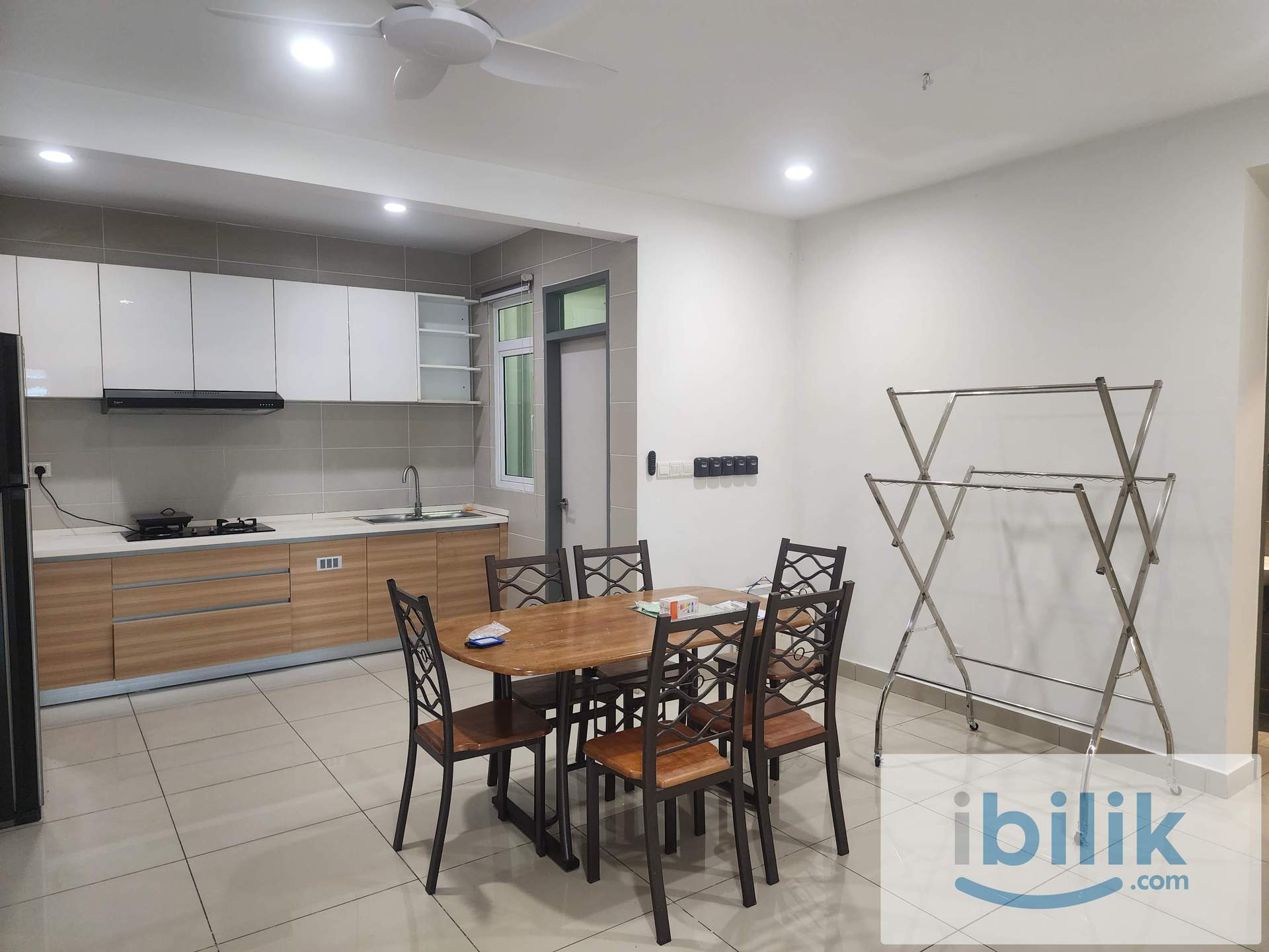 Comfy Master Bedroom for RENT @ Seksyen 22 Shah Alam - Image 2