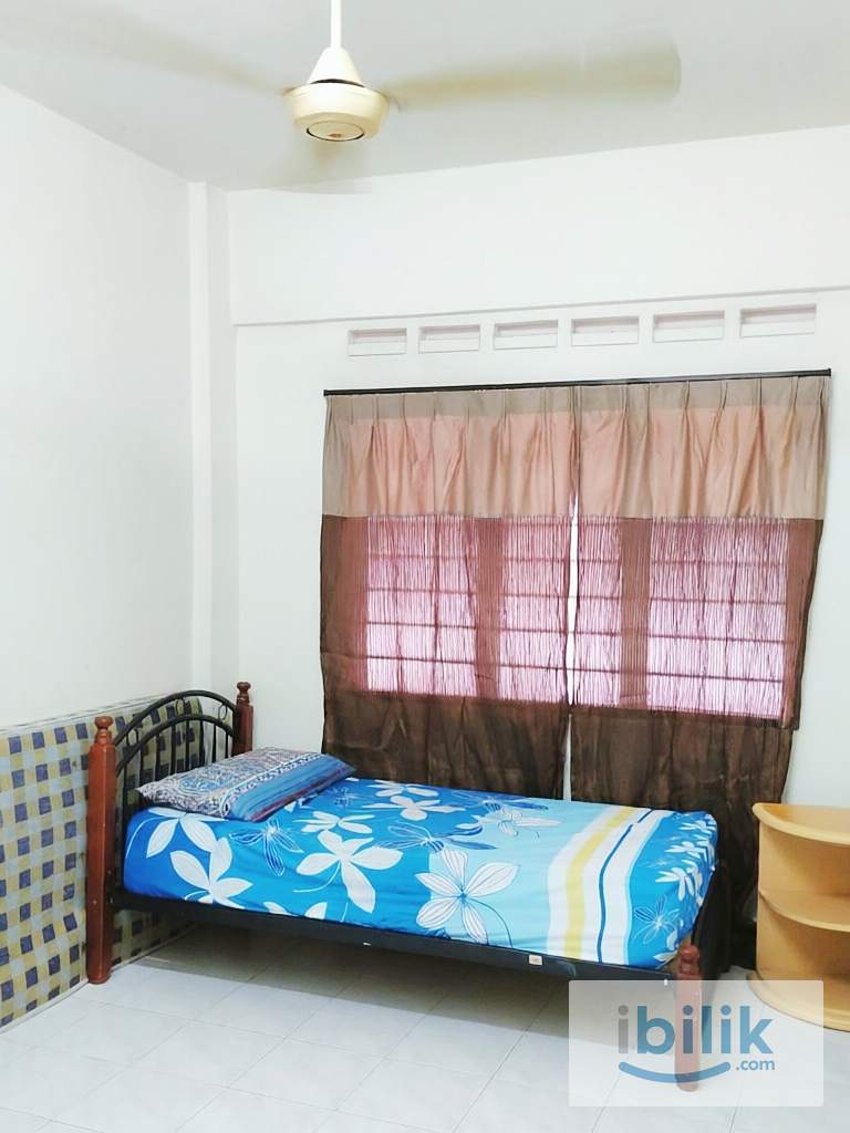Bilik Tidur Untuk Disewa di Rumah Pangsa Emas Muar Tingkat 1 RM350/sebulan termasuk air dan api - Image 1